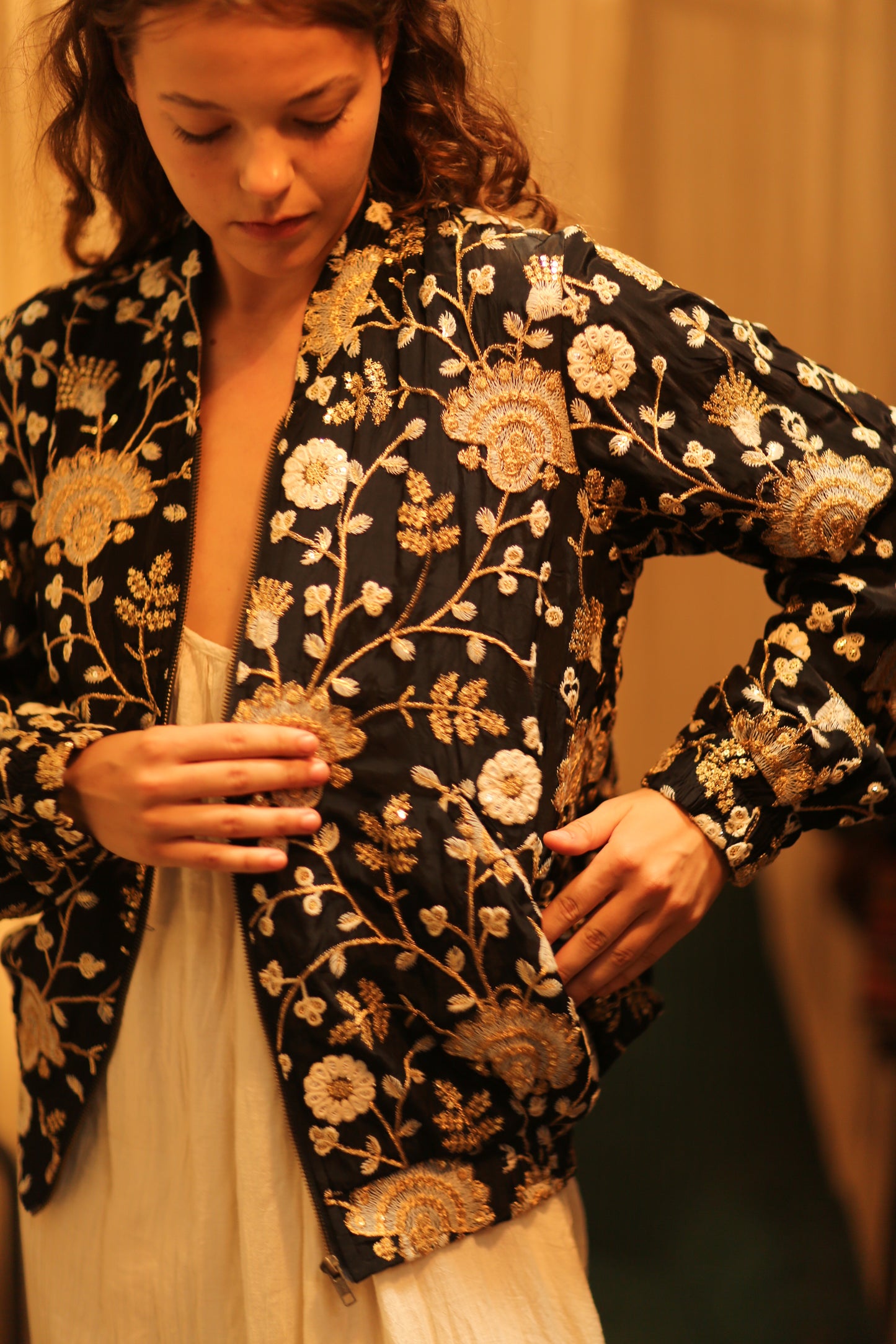 SILK EMBROIDERED BOMBER JACKET ANCHA LISA