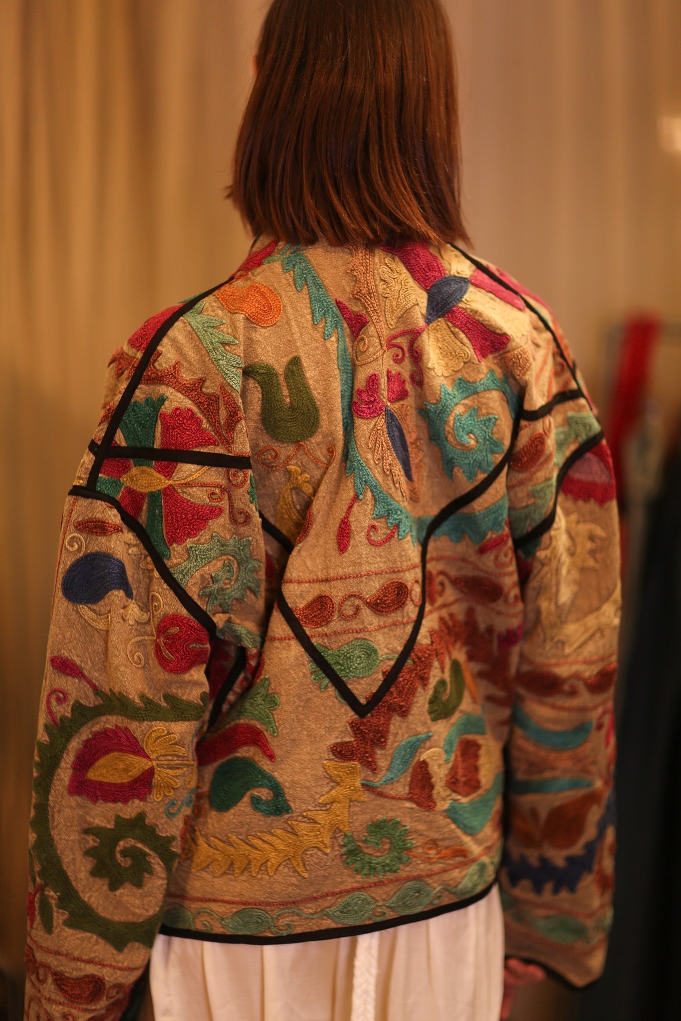EMBROIDERED SUZANI JACKET WAYNE