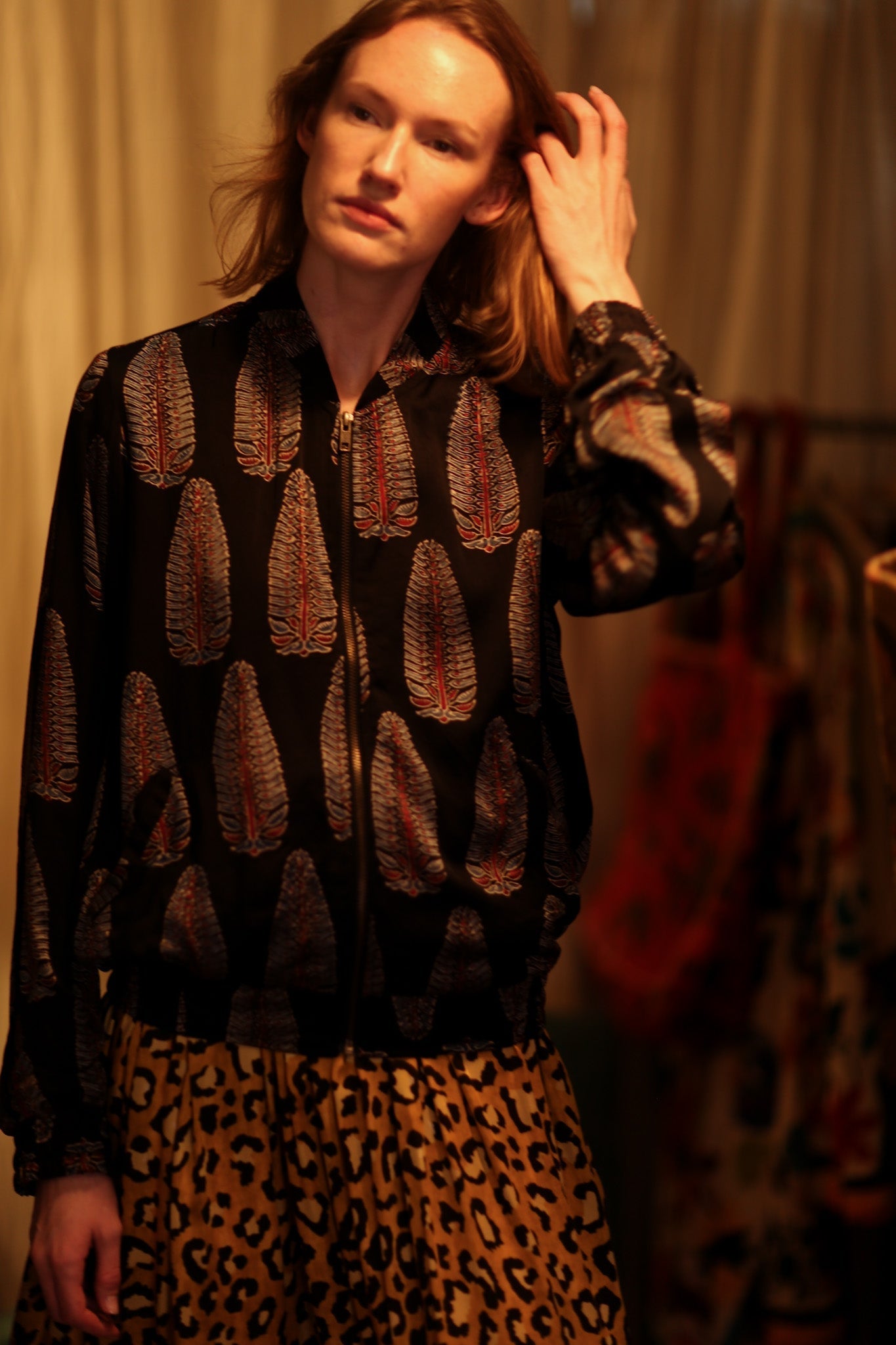 ANCHA SILK BOMBER BLACK FEATHER - MOMO STUDIO BERLIN - Berlin Concept Store - sustainable & ethical fashion