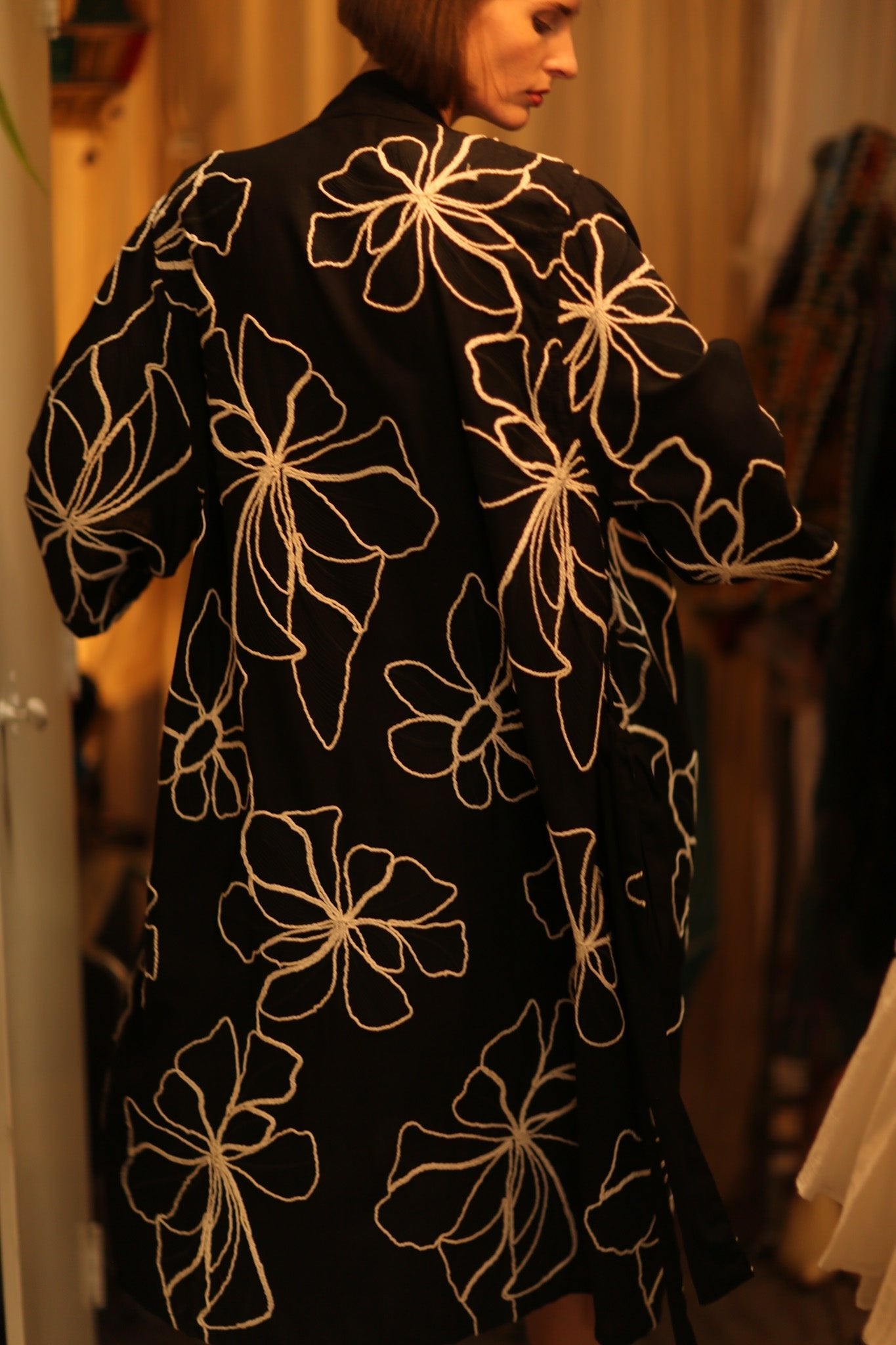 BLACK LINEN EMBROIDERED KIMONO MARIETTA - MOMO STUDIO BERLIN - Berlin Concept Store - sustainable & ethical fashion