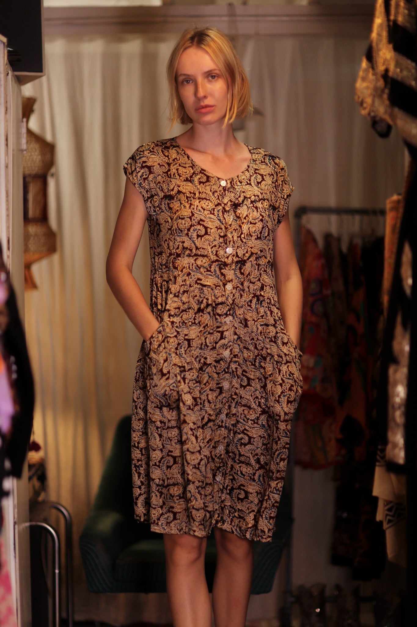 EDITH SILK DRESS CARNIVORE RED - MOMO STUDIO BERLIN - Berlin Concept Store - sustainable & ethical fashion