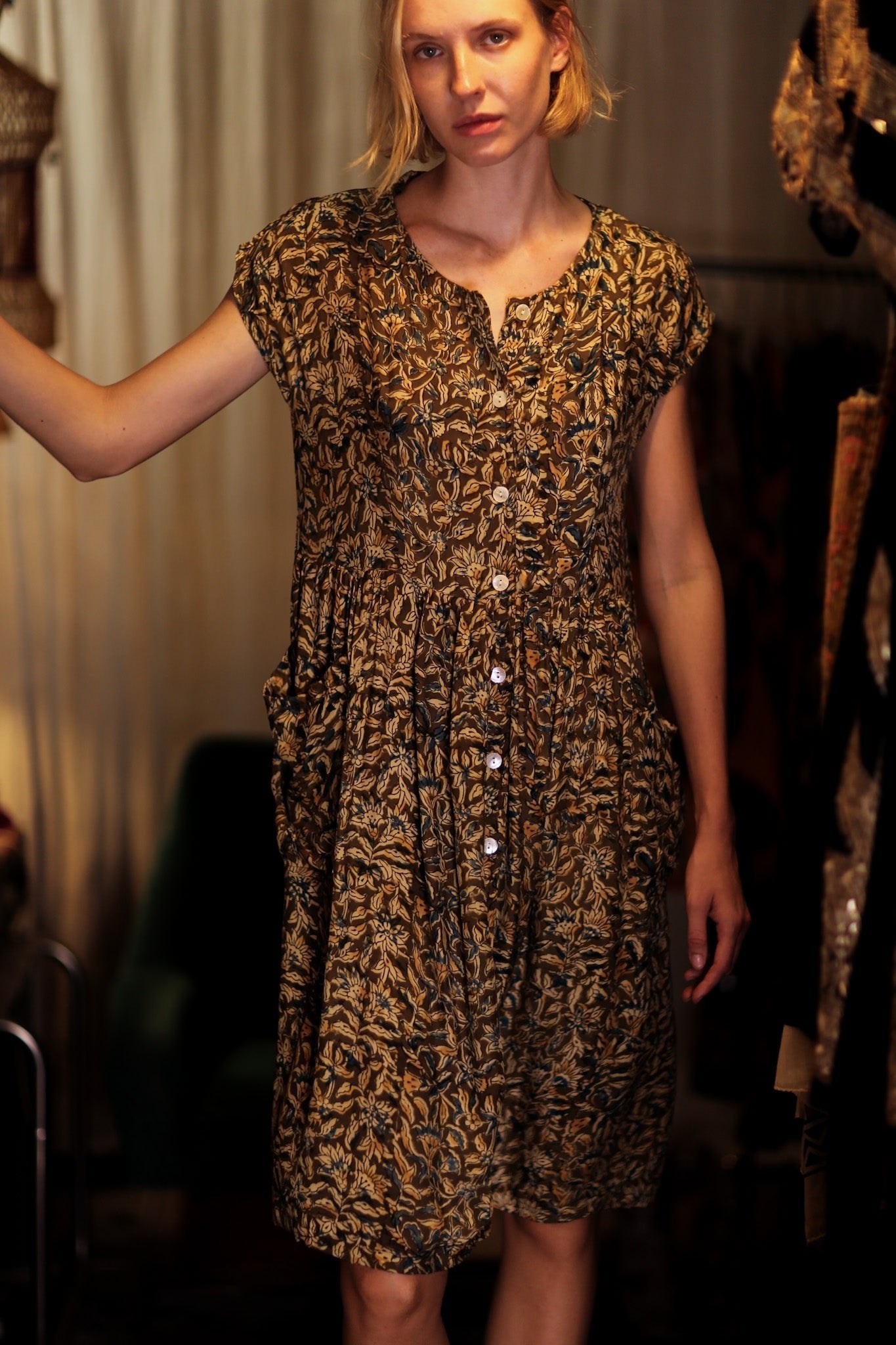 EDITH SILK DRESS GARDEN BEIGE - MOMO STUDIO BERLIN - Berlin Concept Store - sustainable & ethical fashion