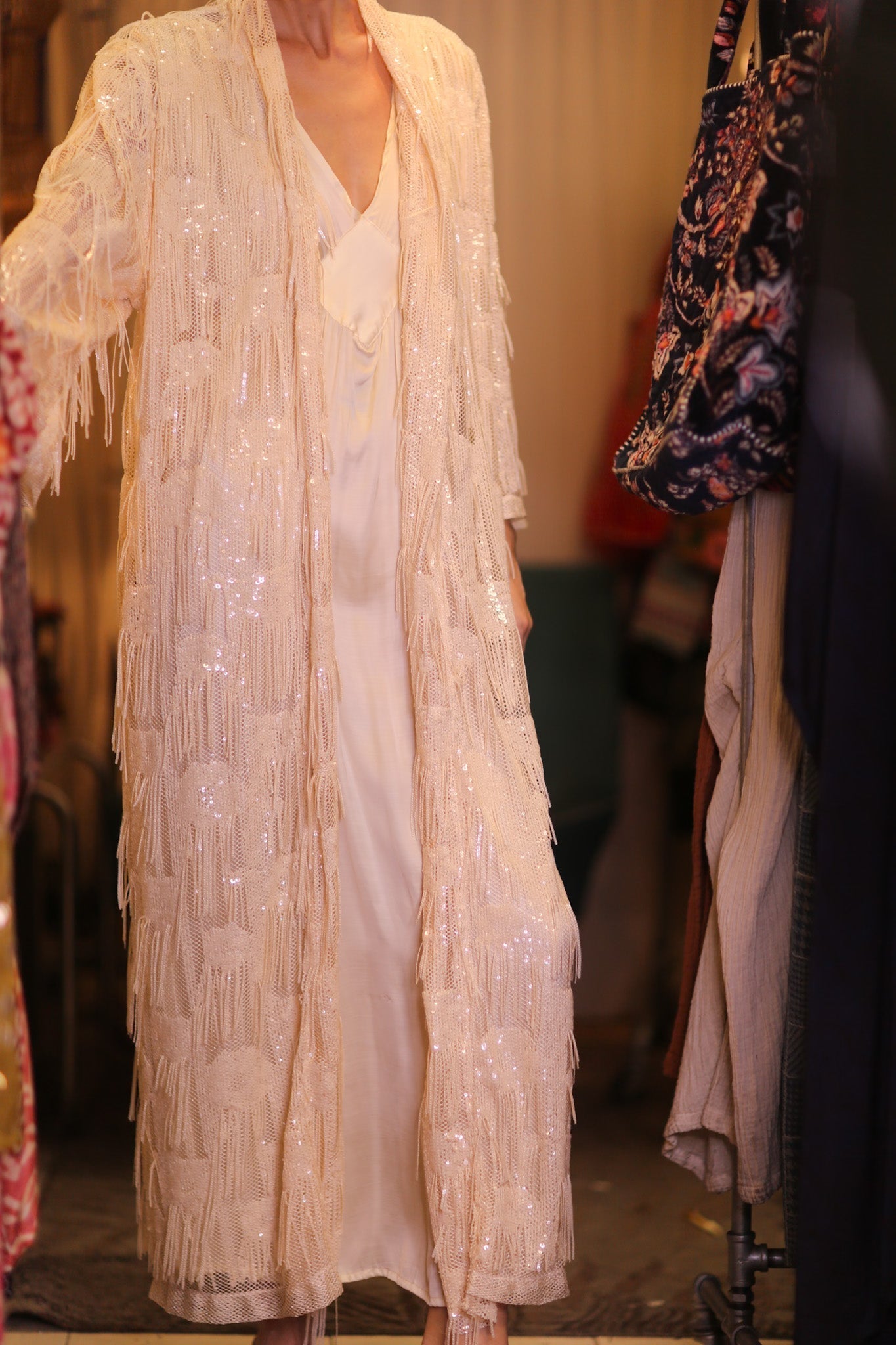 EMBROIDERED LONG FRINGE KIMONO KYLIE - MOMO STUDIO BERLIN - Berlin Concept Store - sustainable & ethical fashion