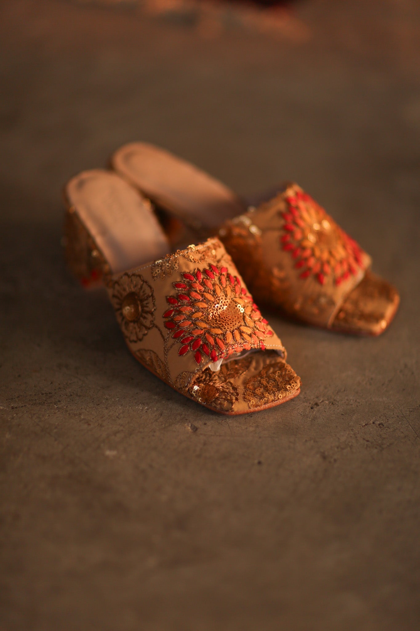 EMBROIDERED SILK MULES LIRETTA - MOMO STUDIO BERLIN - Berlin Concept Store - sustainable & ethical fashion