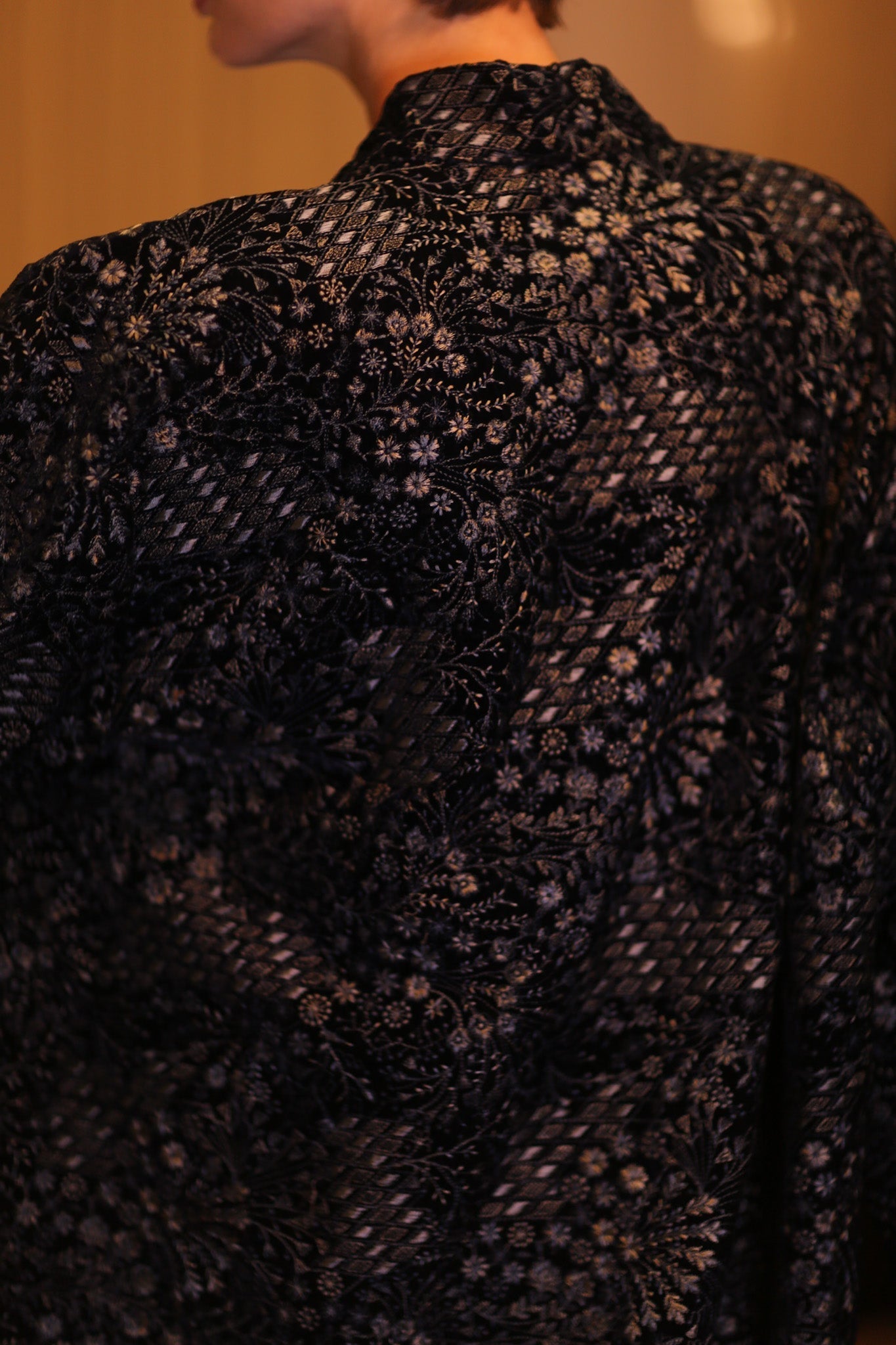 EMBROIDERED VELVET SHORT KIMONO NYSSA - MOMO STUDIO BERLIN - Berlin Concept Store - sustainable & ethical fashion