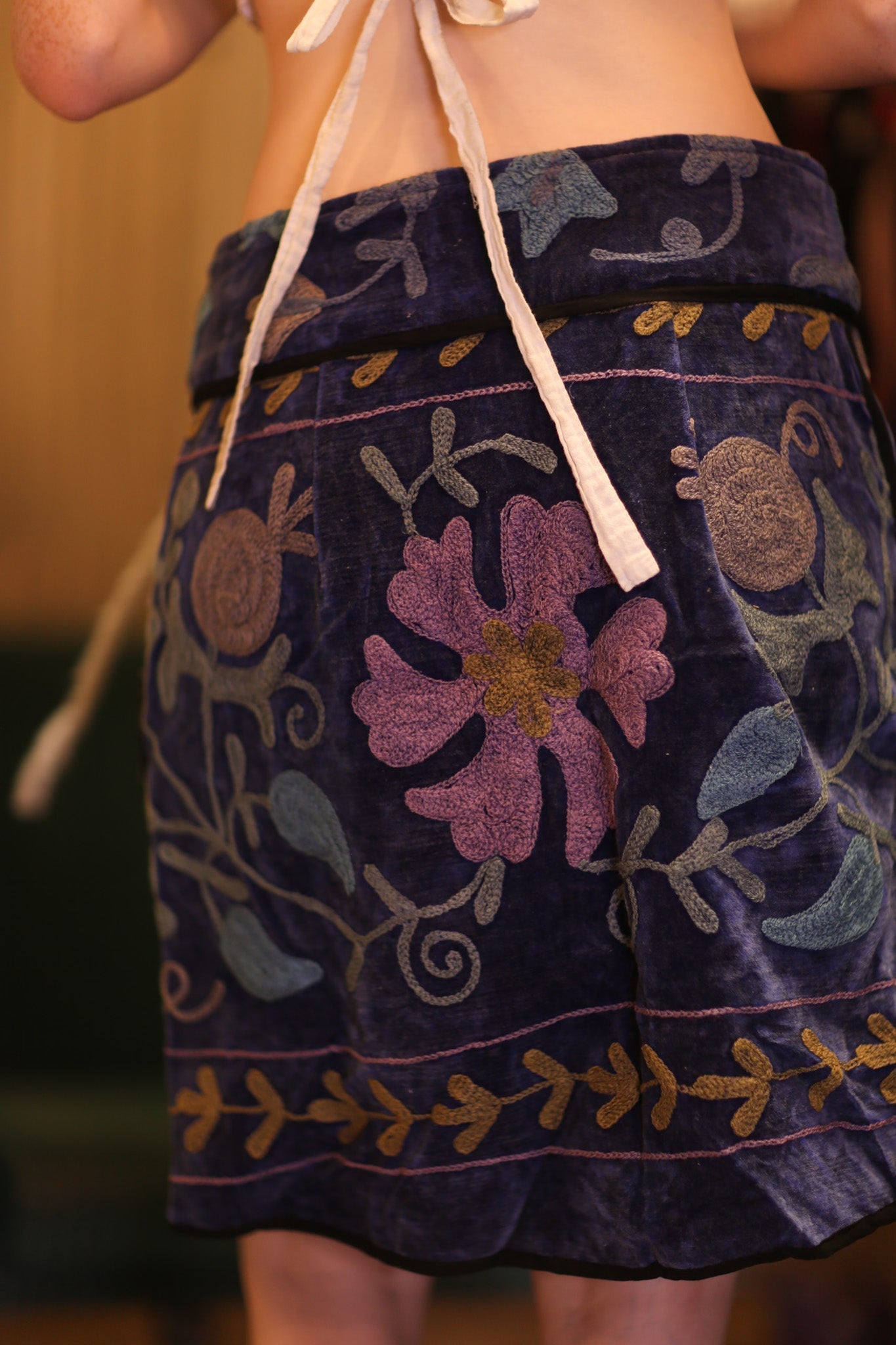 EMBROIDERED VELVETI SKIRT KIRSTAN - MOMO STUDIO BERLIN - Berlin Concept Store - sustainable & ethical fashion