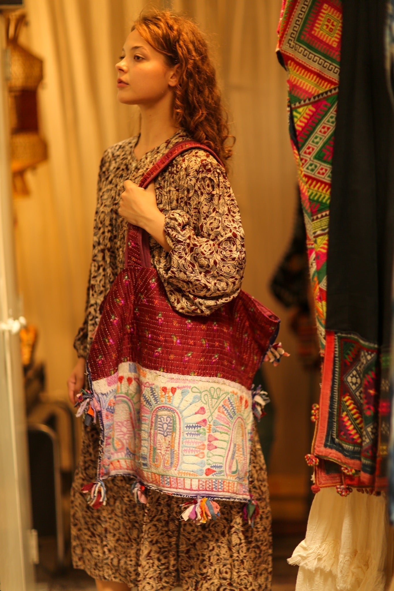 FIONA EMBROIDERED PATCHWORK BAG - MOMO STUDIO BERLIN - Berlin Concept Store - sustainable & ethical fashion