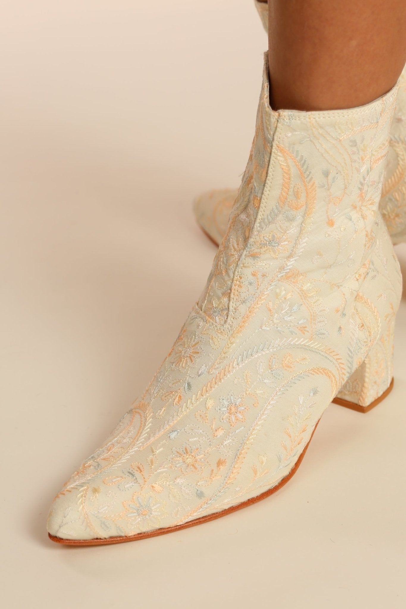 IVORY SILK EMBROIDERED WEDDING BOOTS GOLDEN