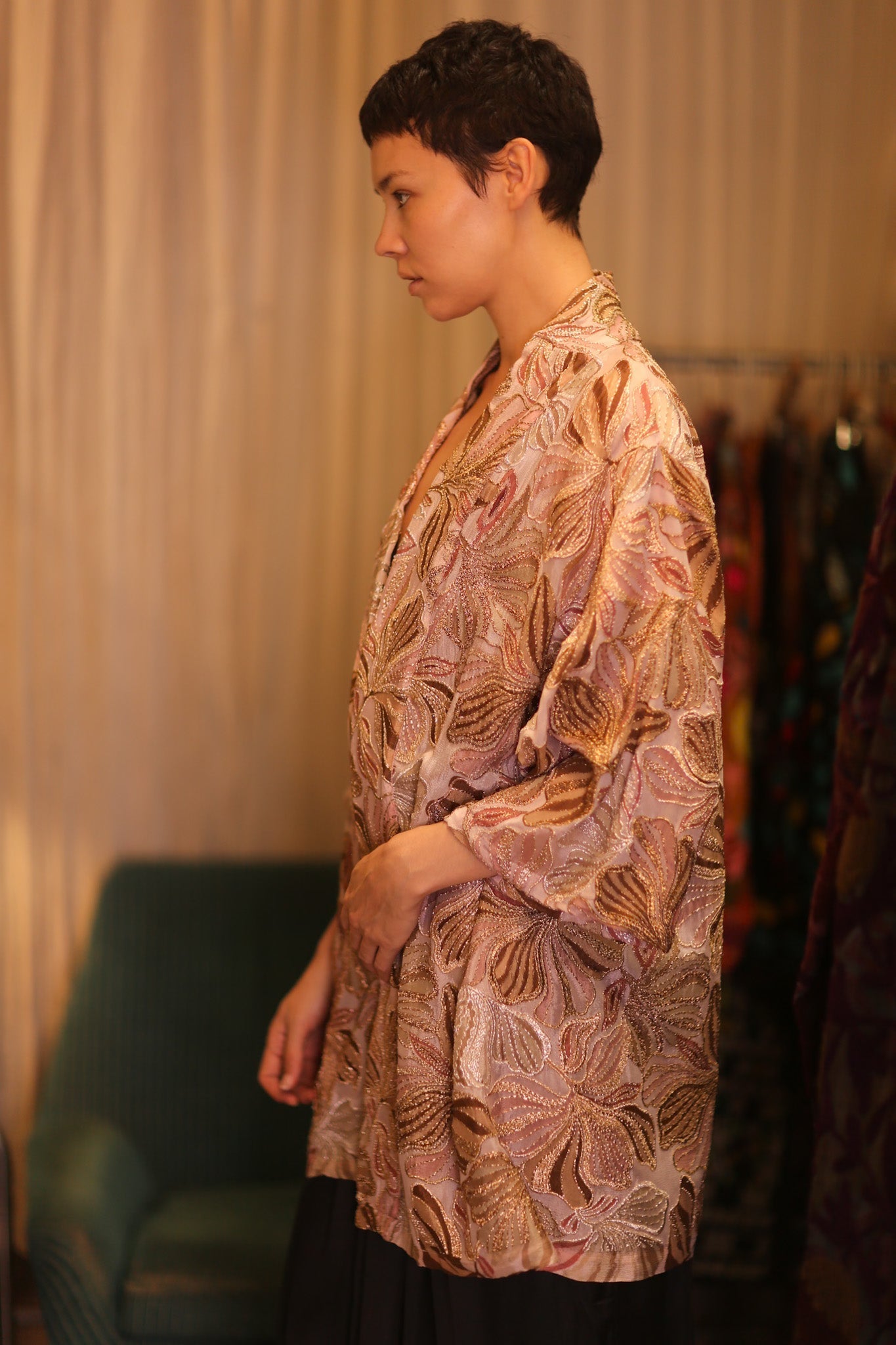 SHORT SILK EMBROIDERED KIMONO LINDA - MOMO STUDIO BERLIN - Berlin Concept Store - sustainable & ethical fashion