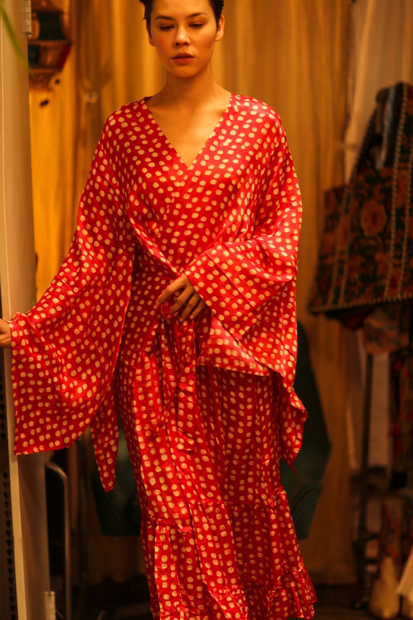 SILK RED XXL KIMONO NURI - MOMO STUDIO BERLIN - Berlin Concept Store - sustainable & ethical fashion