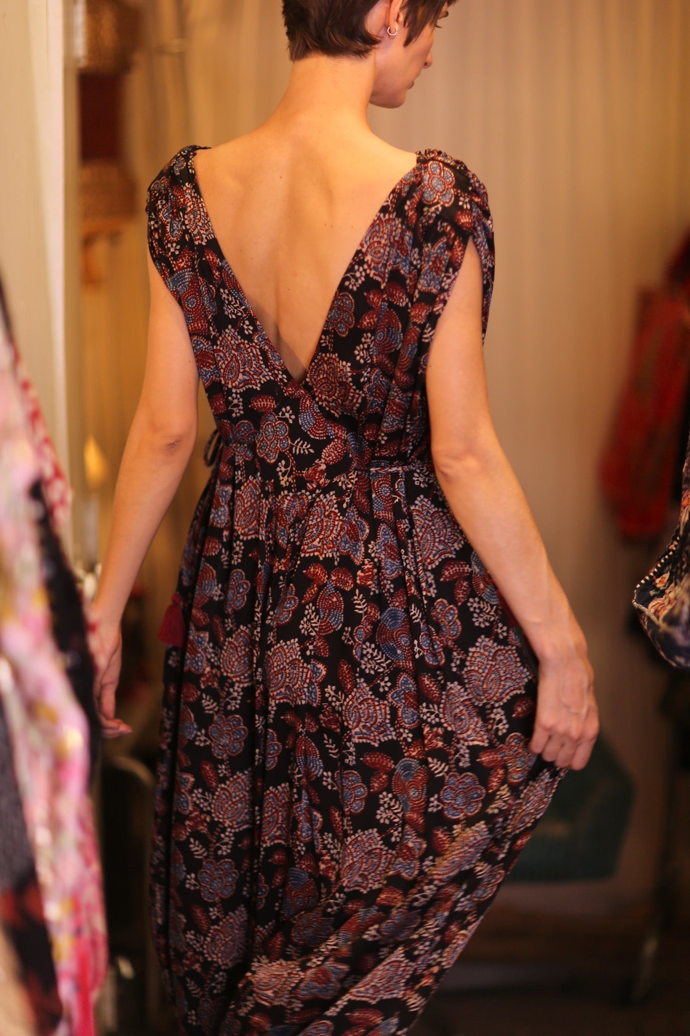 SILK VICTORIA DRESS NOIRBLOOM - BANGKOK TAILOR CLOTHING STORE - HANDMADE CLOTHING