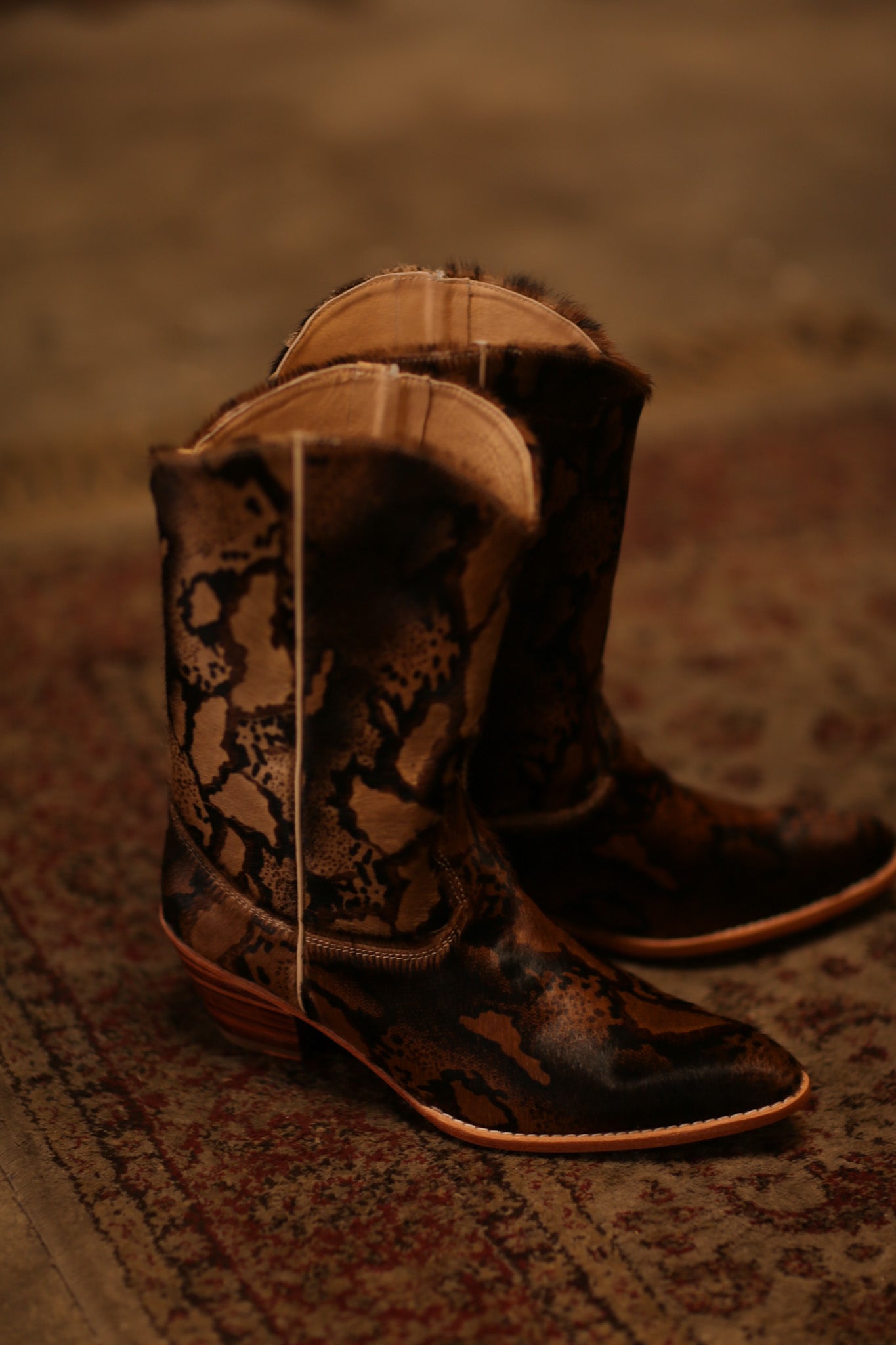 TAN ANIMAL PRINT WESTERN BOOTS - MOMO STUDIO BERLIN - Berlin Concept Store - sustainable & ethical fashion