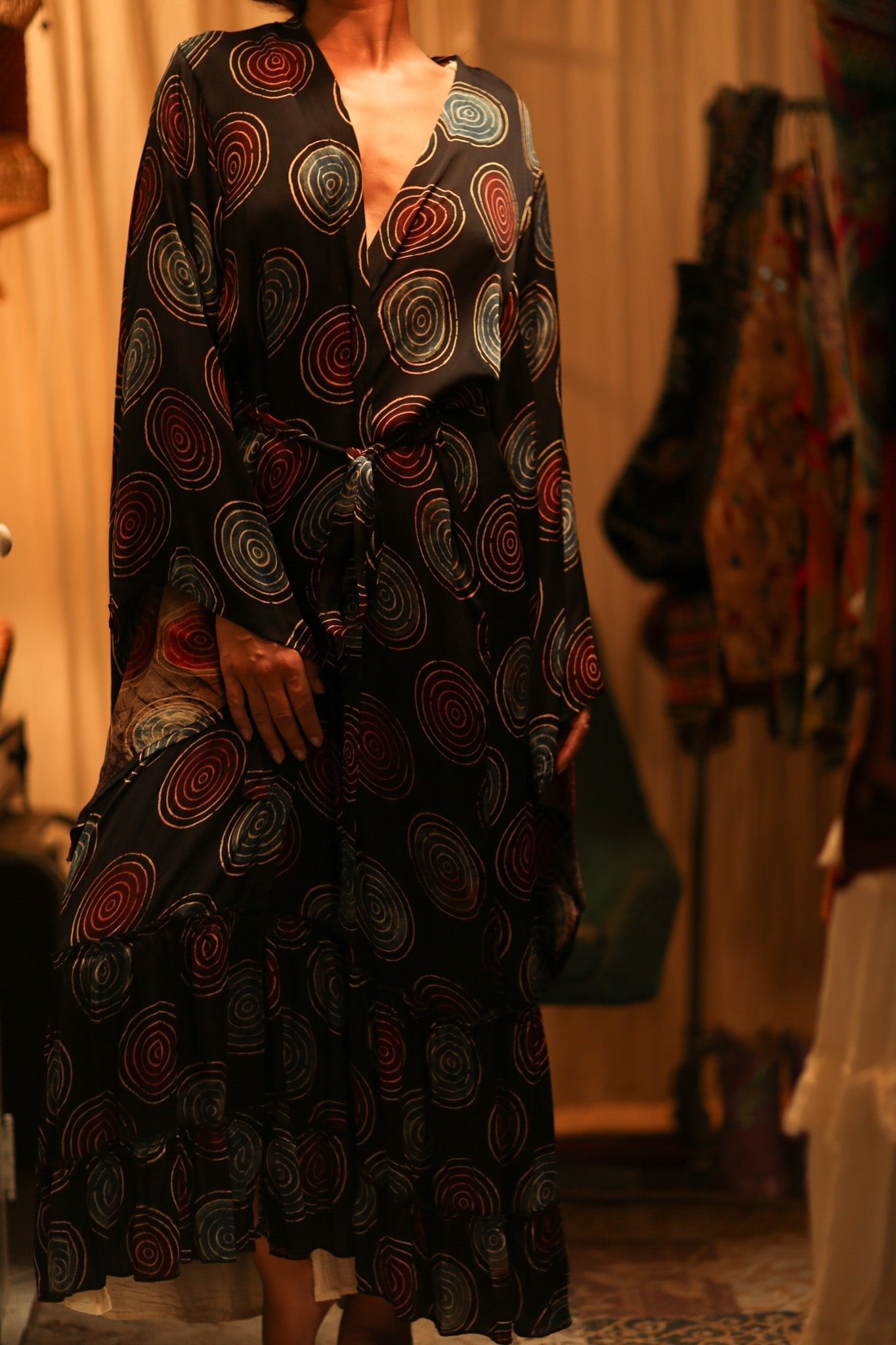 XL WING KIMONO PINA BLACK CIRCLE - MOMO STUDIO BERLIN - Berlin Concept Store - sustainable & ethical fashion