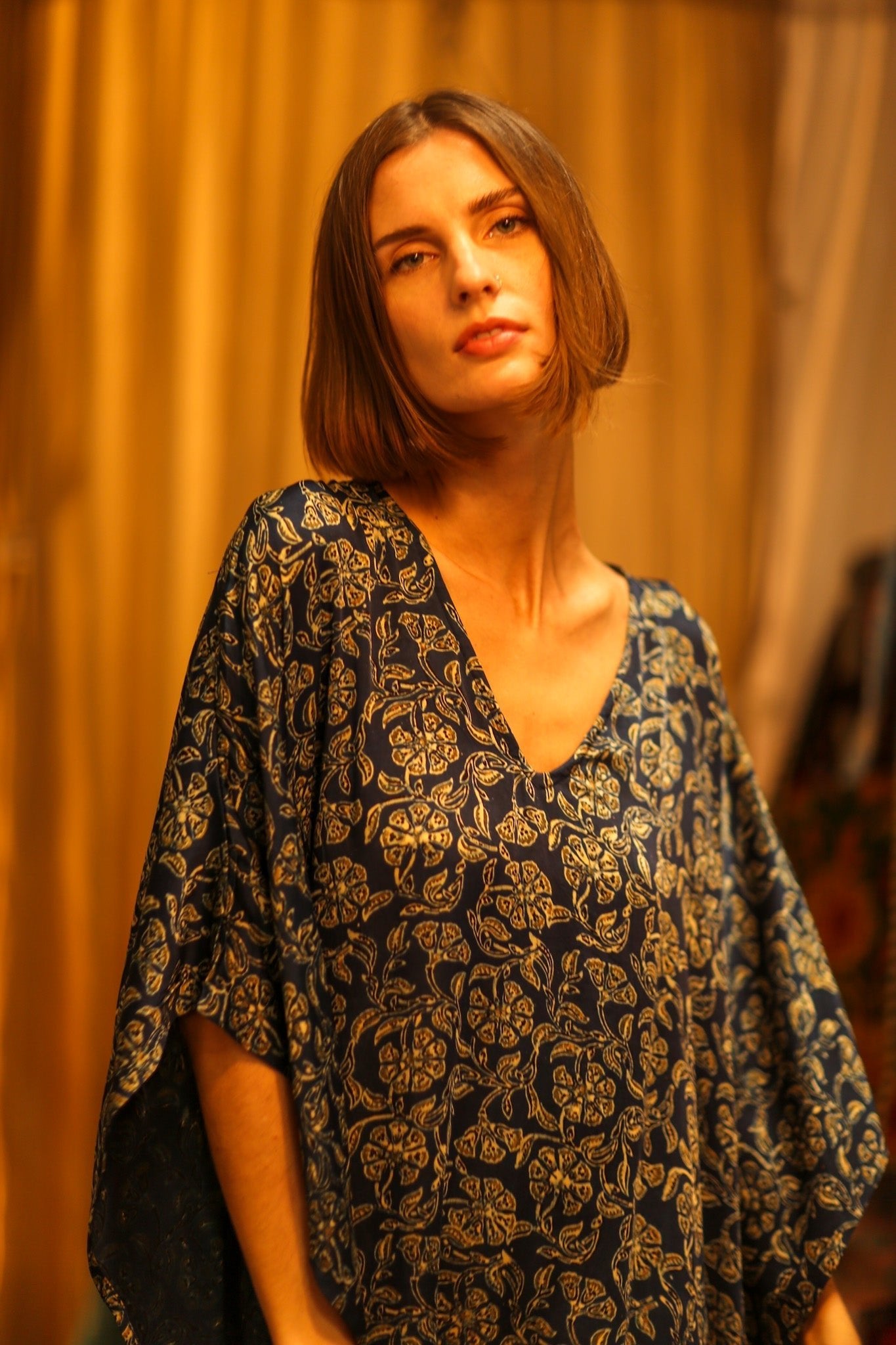 YAYA SILK KAFTAN DARK BLUE - MOMO STUDIO BERLIN - Berlin Concept Store - sustainable & ethical fashion