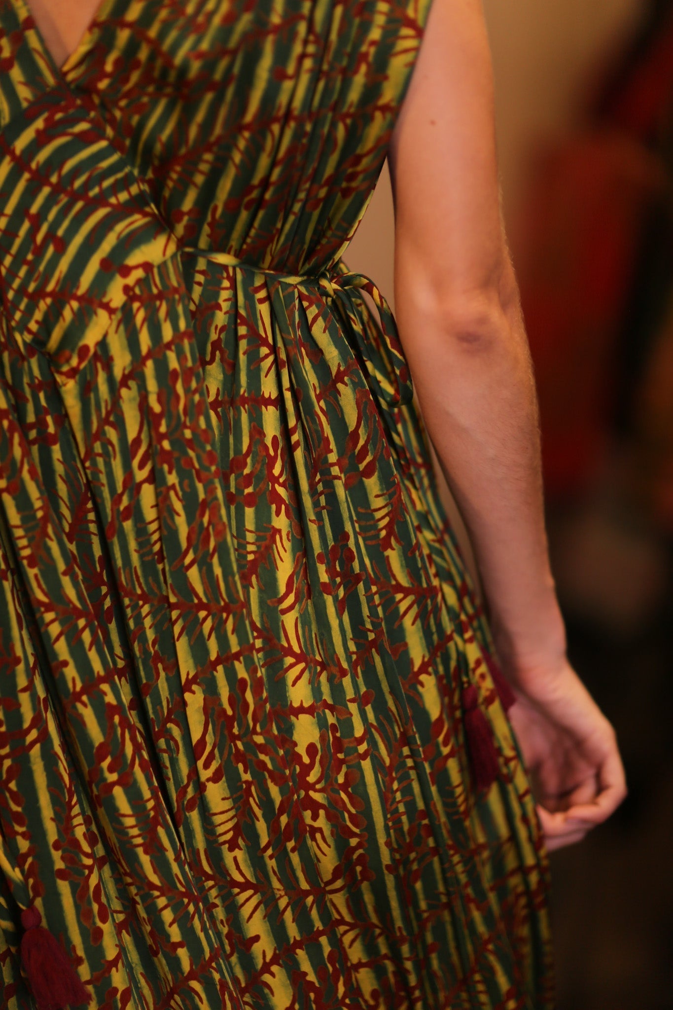 VICTORIA SILK DRESS BAMREST