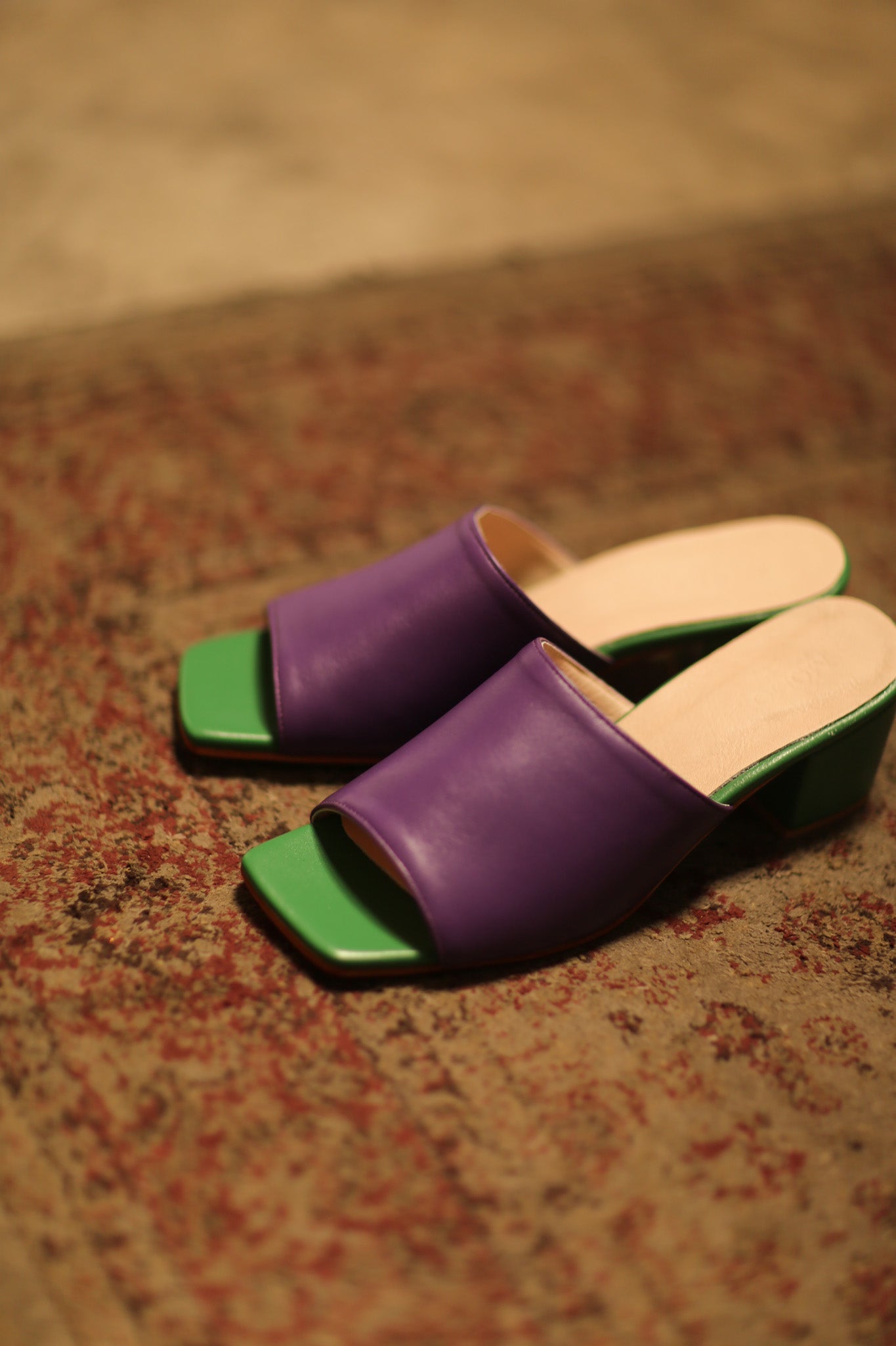 LEATHER HEELED MULES LORIN PURPLE GREEN