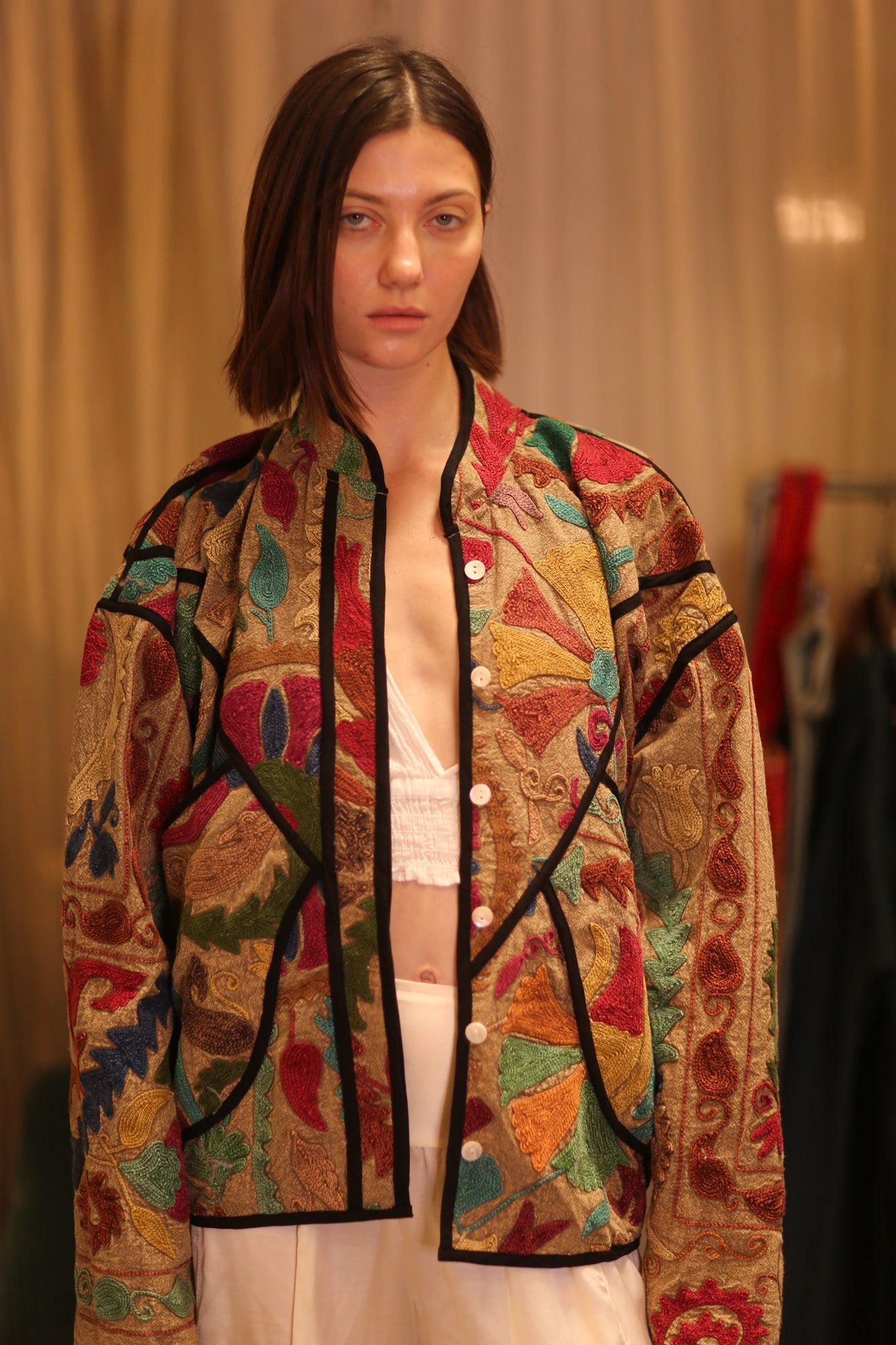 EMBROIDERED SUZANI JACKET WAYNE