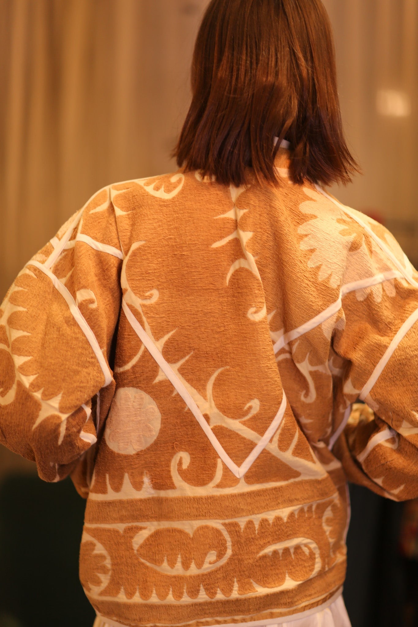 EMBROIDERED SUZANI JACKET LUCA