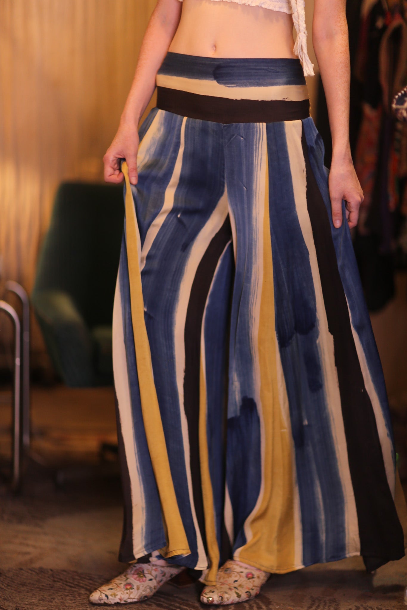 SILK WIDE LEGS LONG PANTS RUBY THESEAS