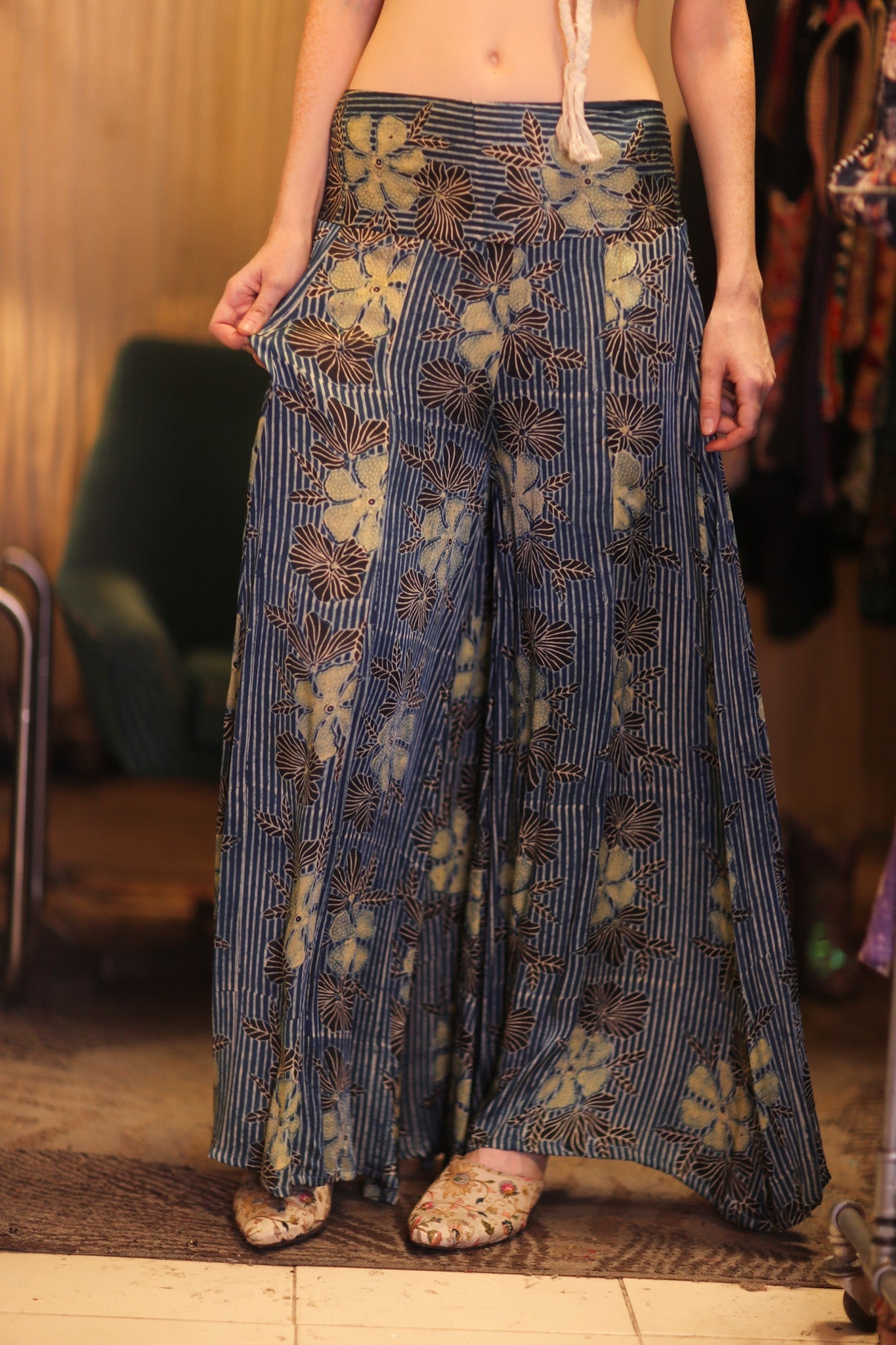 SILK WIDE LEGS LONG PANTS RUBY HIBISCUS