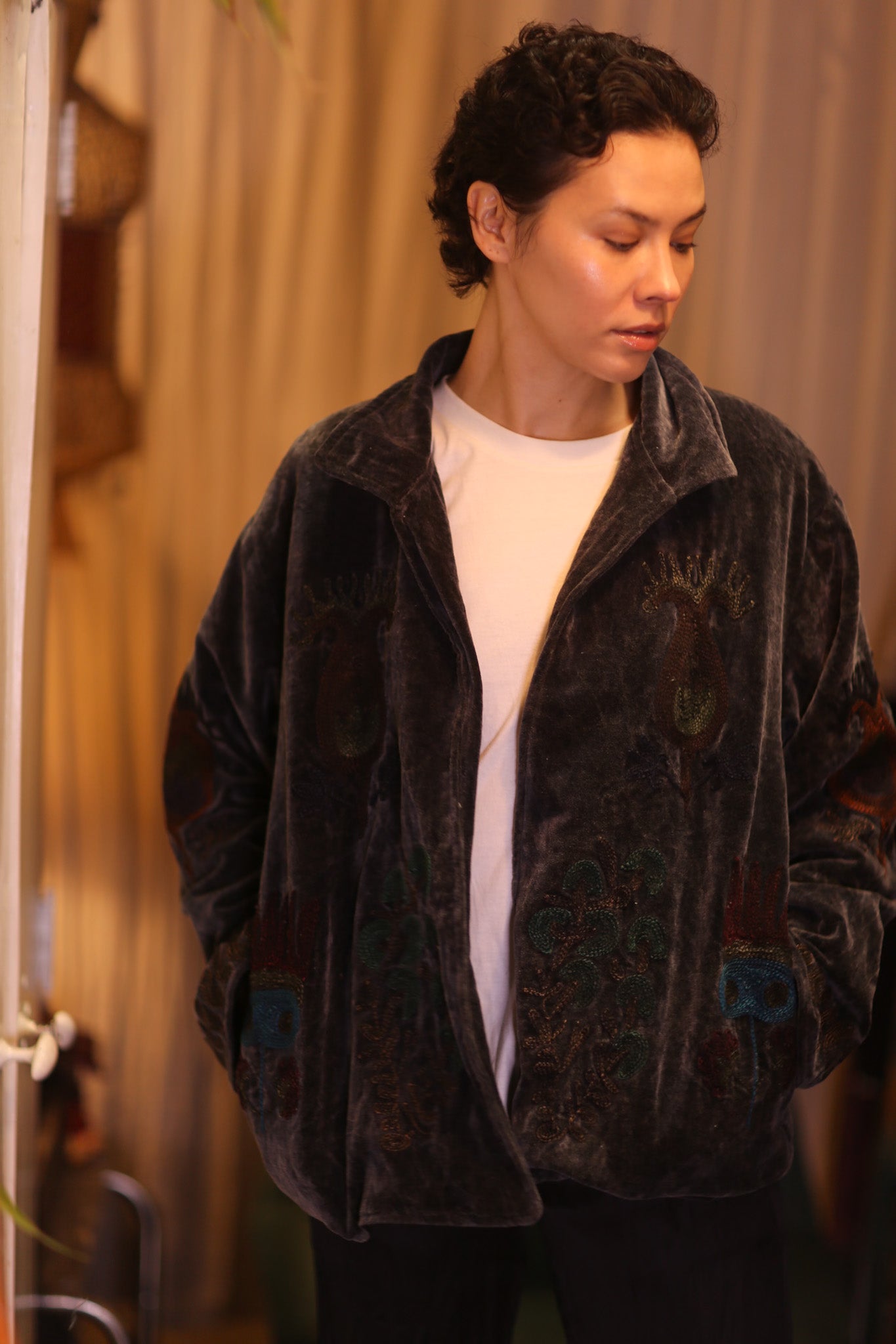 EMBROIDERED VELVET COAT JACKET JESSI