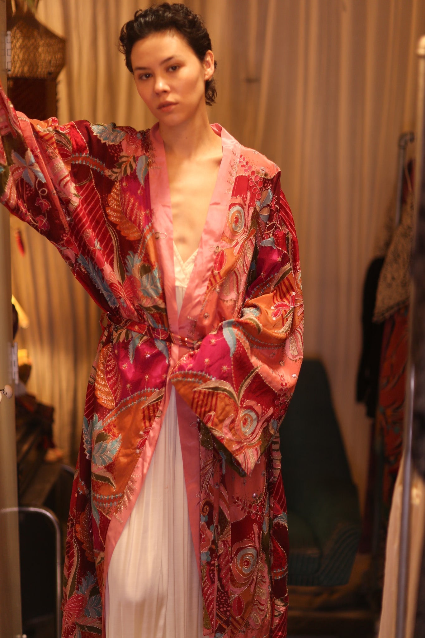 EMBROIDERED SILK KIMONO WITH BELT BAGAN