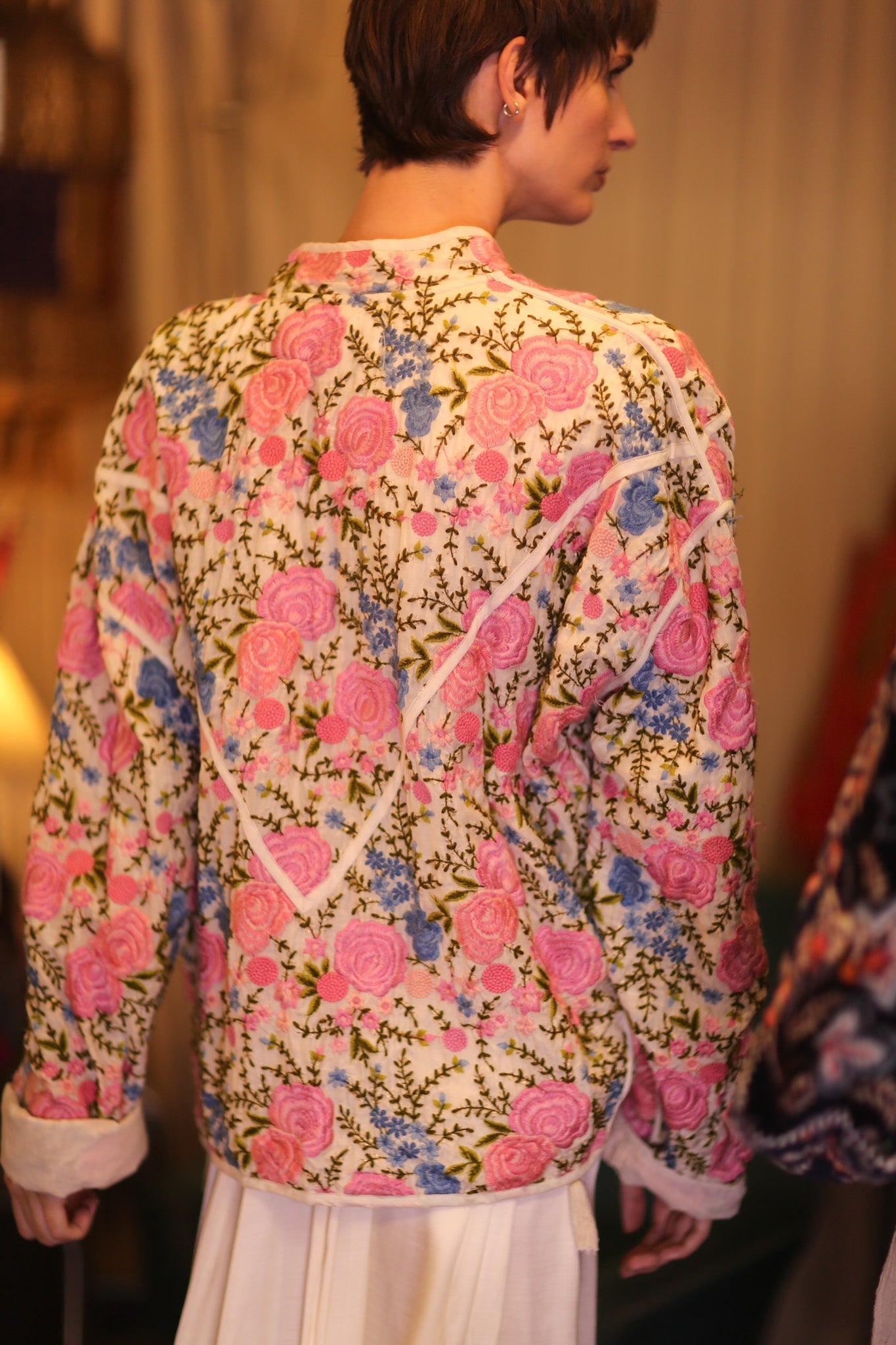 EMBROIDERED SILK JACKET ROSE GARDEN