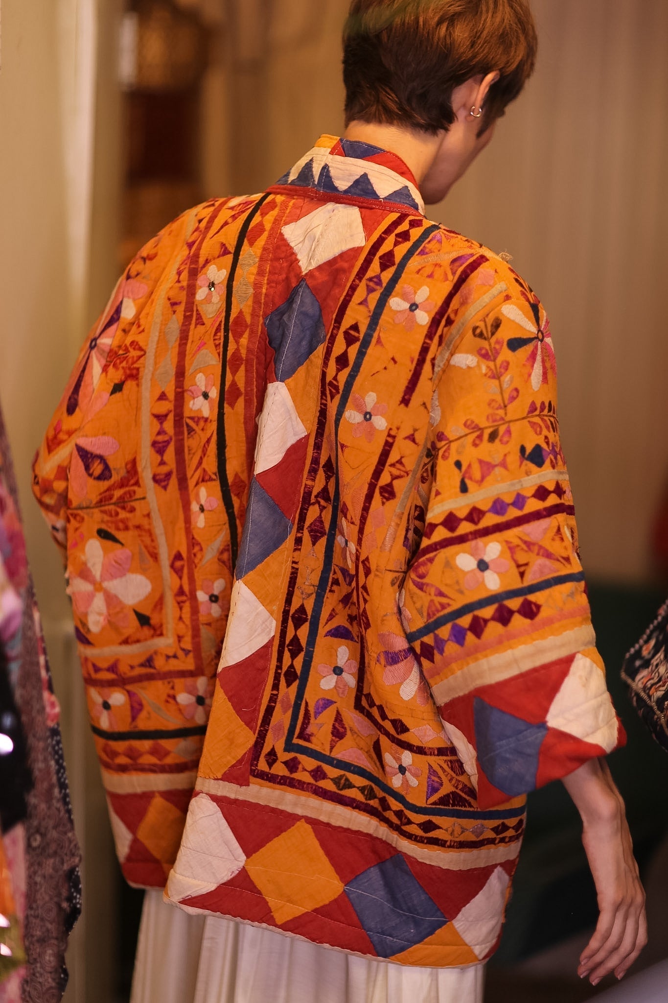 HALF KIMONO EMBROIDRED JACKET LORISA