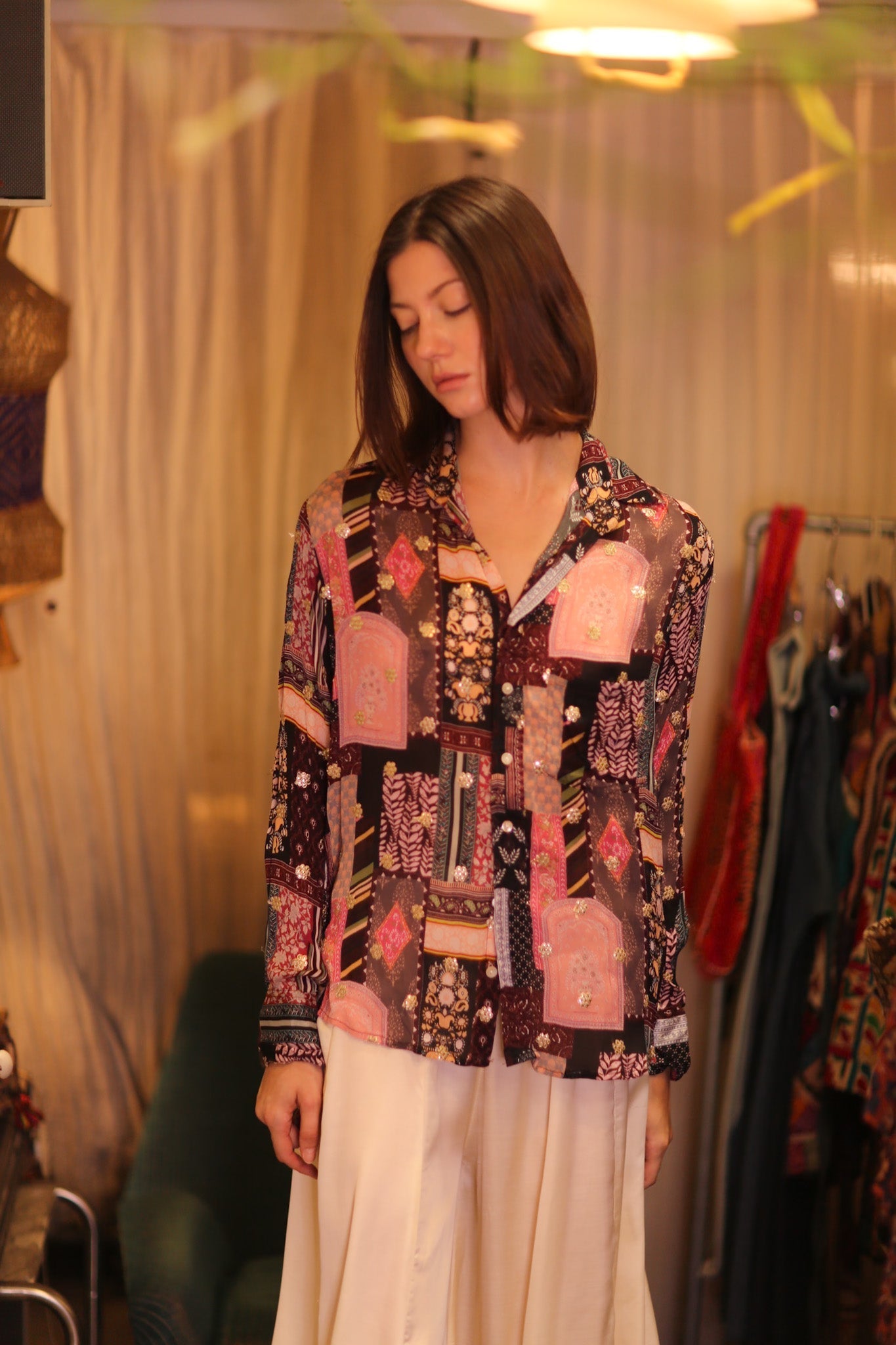EMBROIDERED BOYFRIEND SHIRT BILLIE HONEY