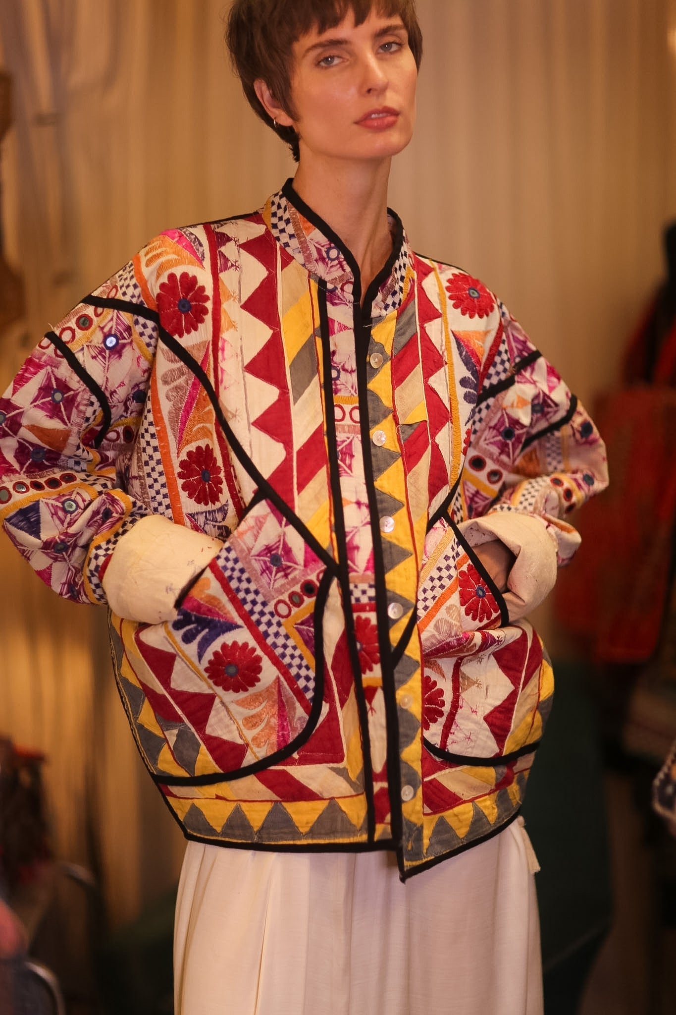 VINTAGE ANTIQUE JACEKT KELINDA