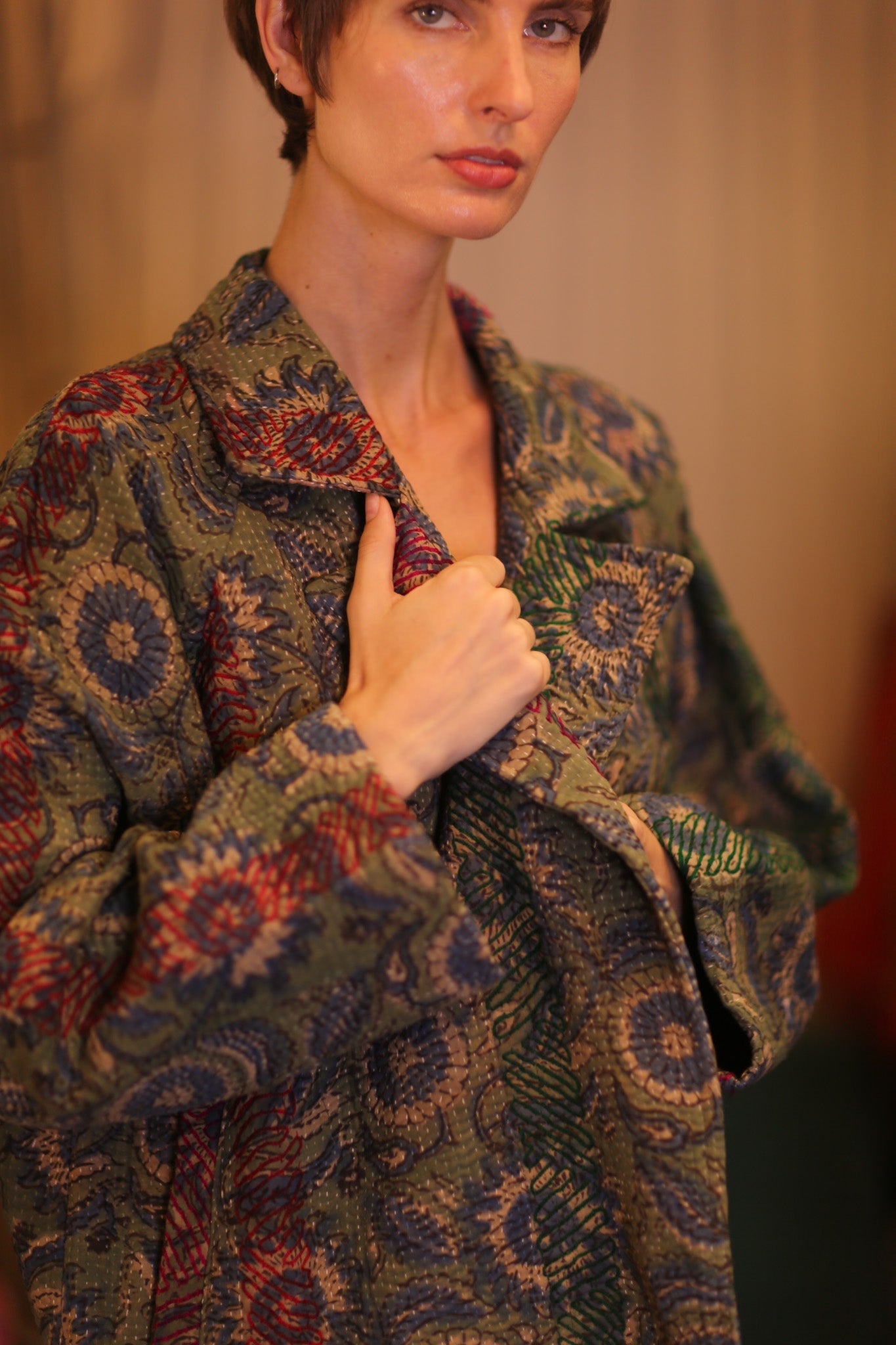 KANTHA FLORAL JACKET GREOGY