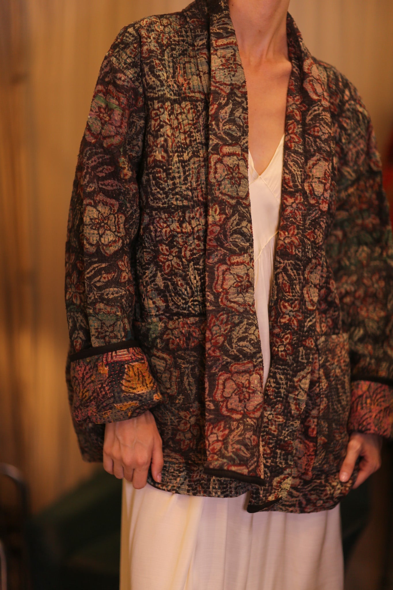 KANTHA JACKET VINTAGE FLOWER FRINE