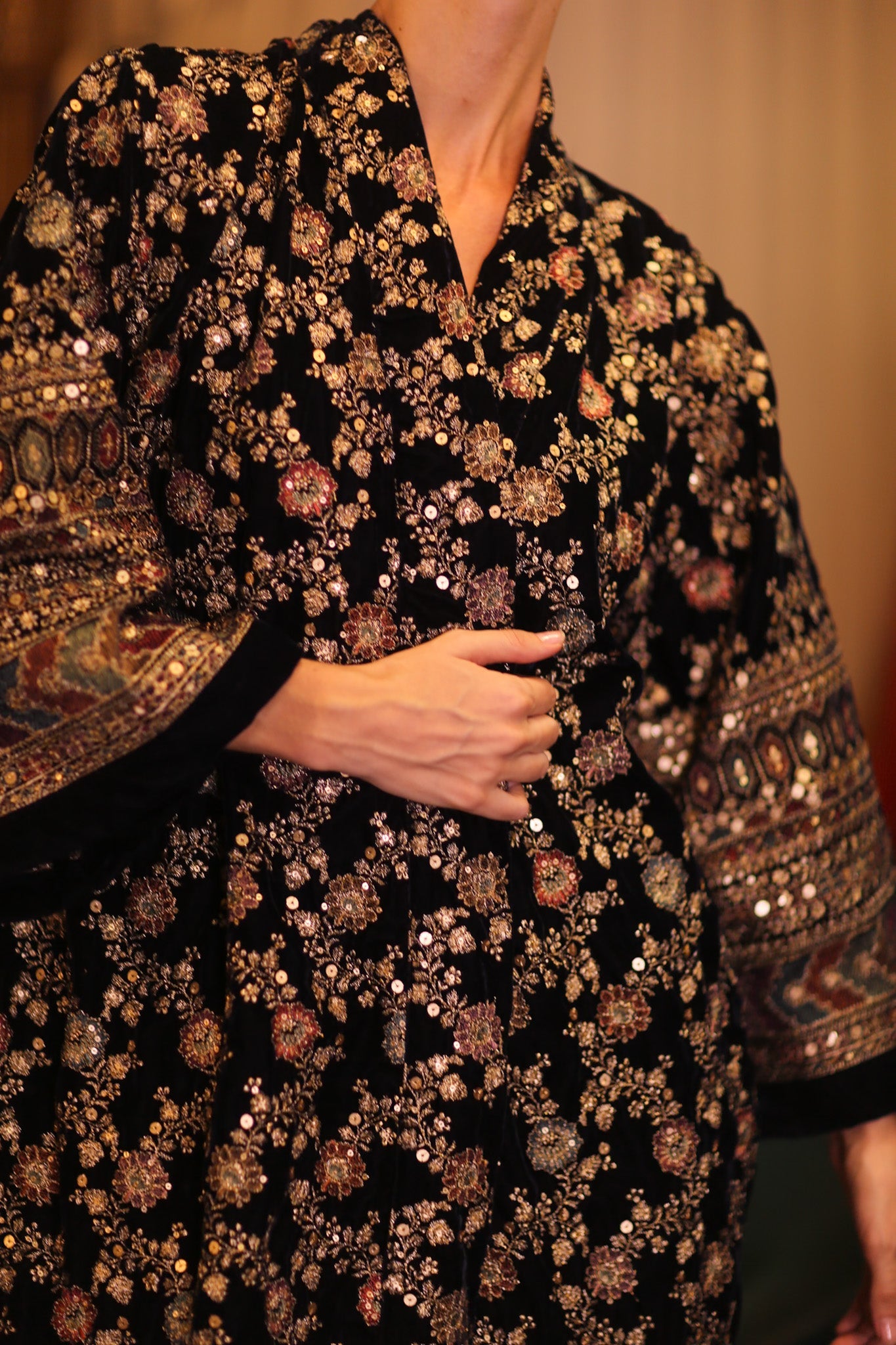 EMBROIDERED VELVET LONG KIMONO MINOSCH