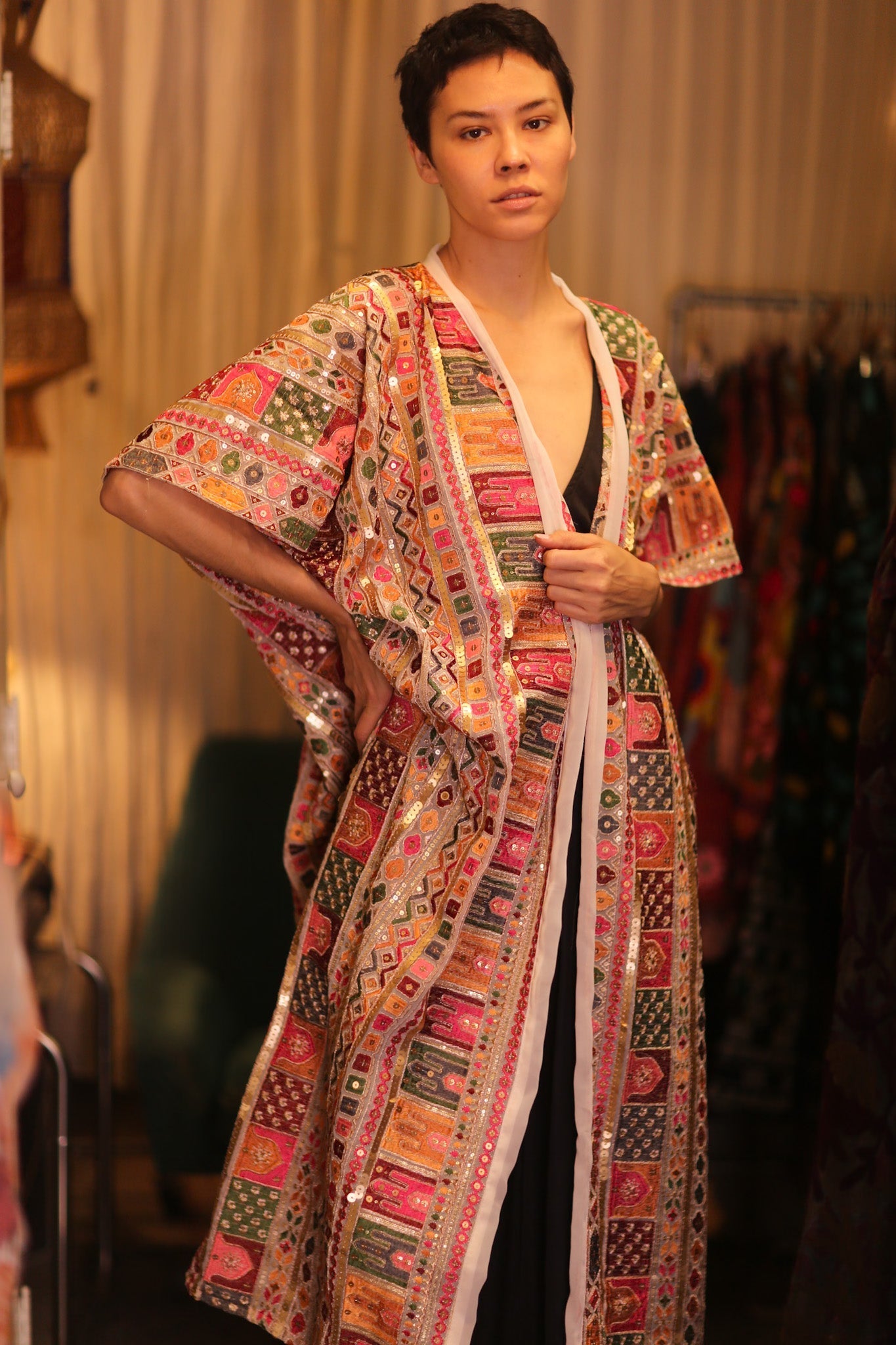 EMBROIDERED KIMONO SILK SUNOSCH