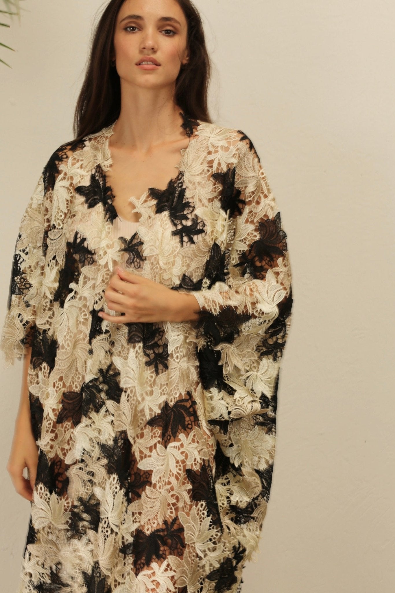 ACANTHA FLOWER LACE KIMONO - MOMO STUDIO BERLIN - Berlin Concept Store - sustainable & ethical fashion