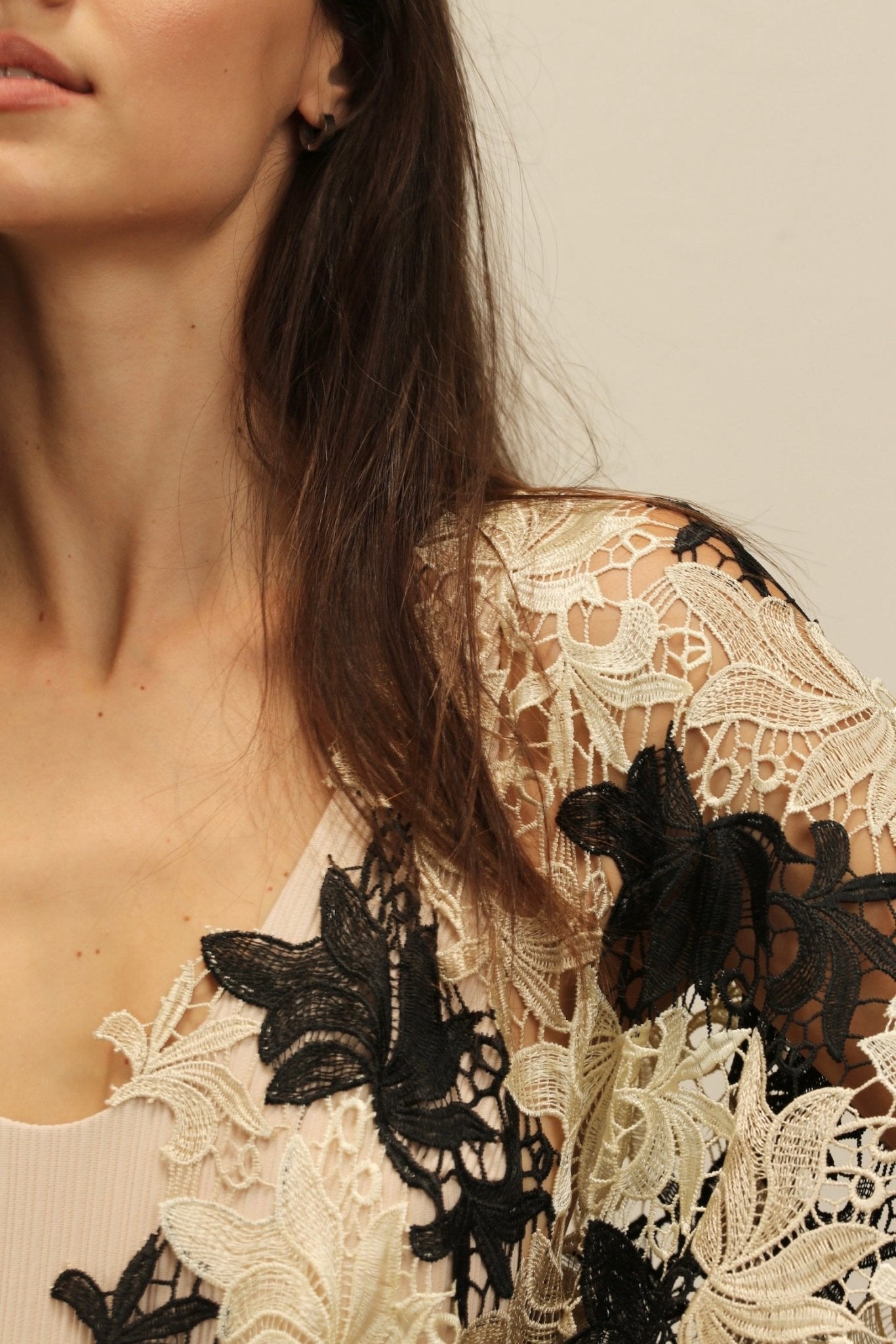 ACANTHA FLOWER LACE KIMONO - MOMO STUDIO BERLIN - Berlin Concept Store - sustainable & ethical fashion