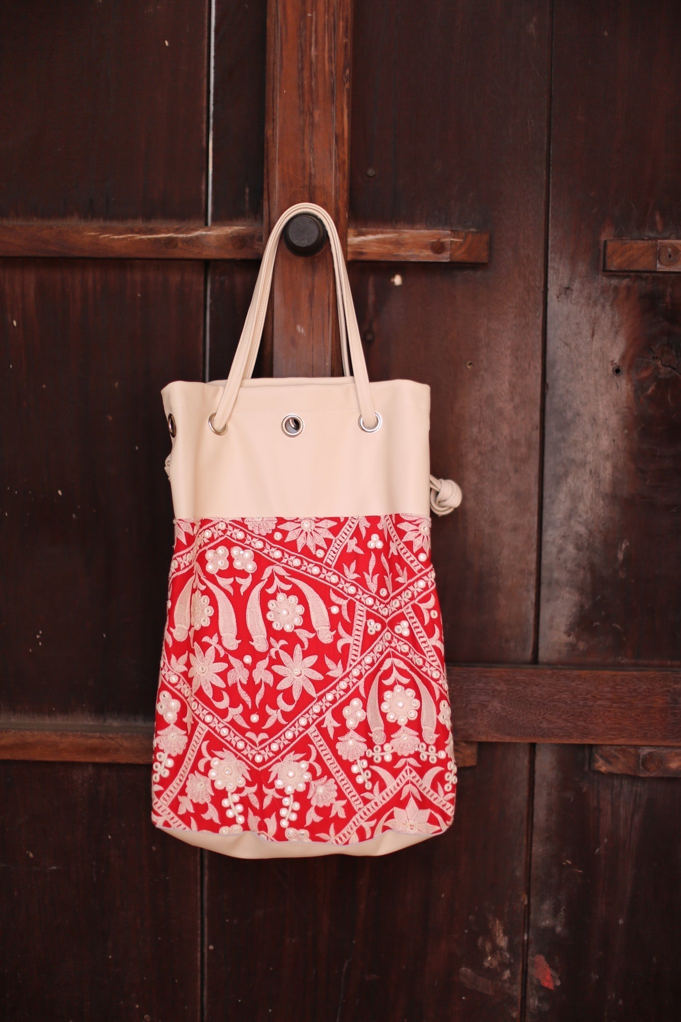 ALMA EMBROIDERED ARTISAN BAG - MOMO STUDIO BERLIN - Berlin Concept Store - sustainable & ethical fashion