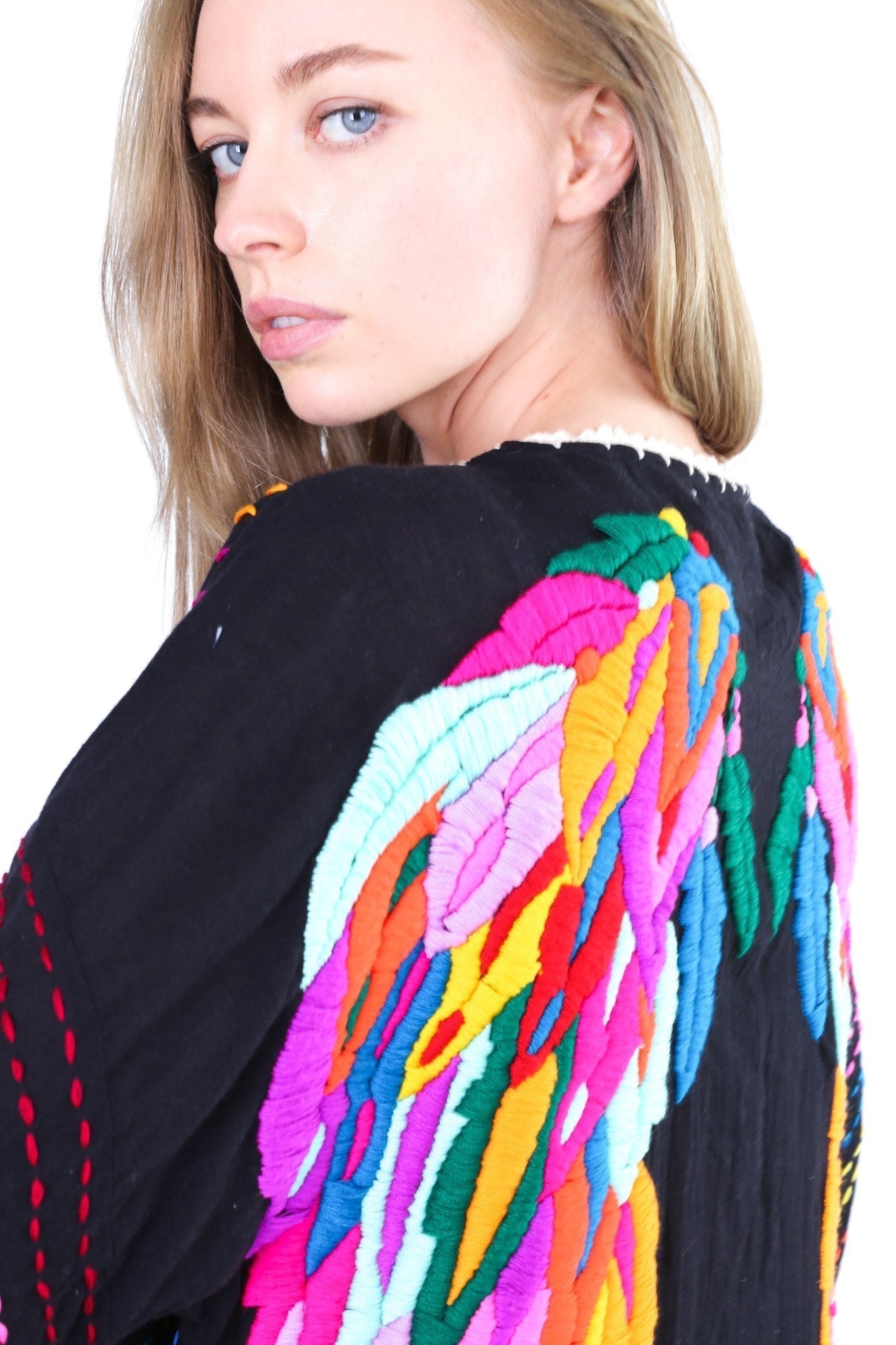 ANGEL WINGS EMBROIDERED CROCHET KIMONO BILA - MOMO STUDIO BERLIN - Berlin Concept Store - sustainable & ethical fashion