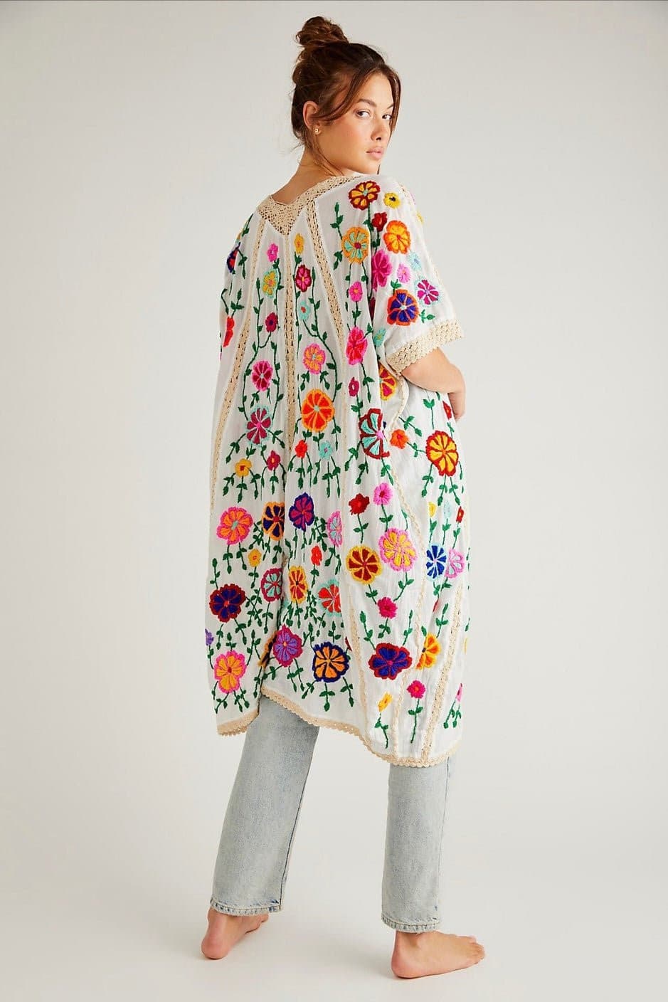 BELLA FLOR EMBROIDERED CAFTAN X FREE PEOPLE - MOMO STUDIO BERLIN - Berlin Concept Store - sustainable & ethical fashion