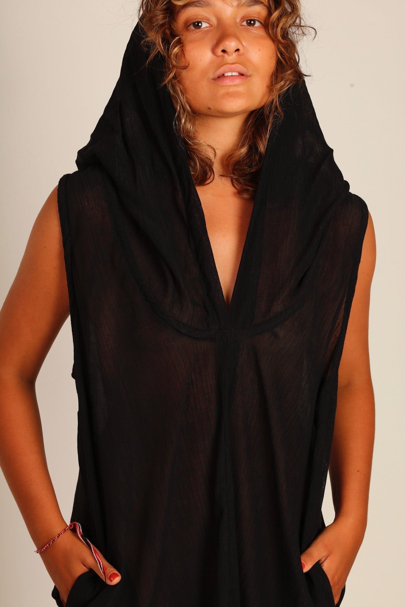 BLACK COTTON HOODIE DRESS SHARA - MOMO STUDIO BERLIN - Berlin Concept Store - sustainable & ethical fashion