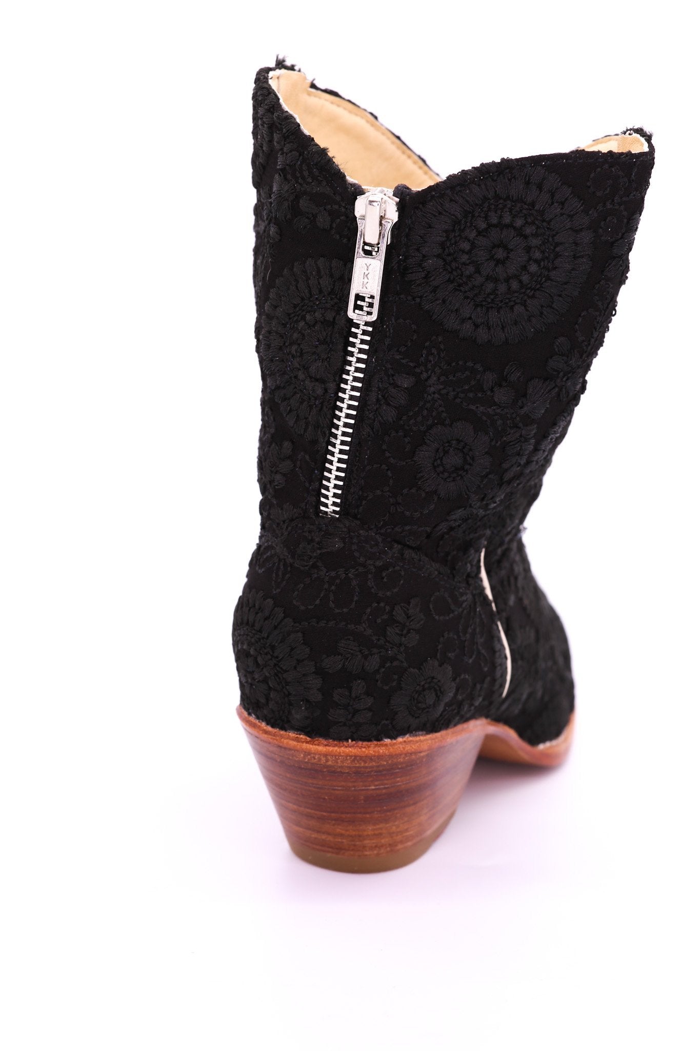 BLACK EMBROIDERED BOOTIES JAUNE - MOMO STUDIO BERLIN - Berlin Concept Store - sustainable & ethical fashion