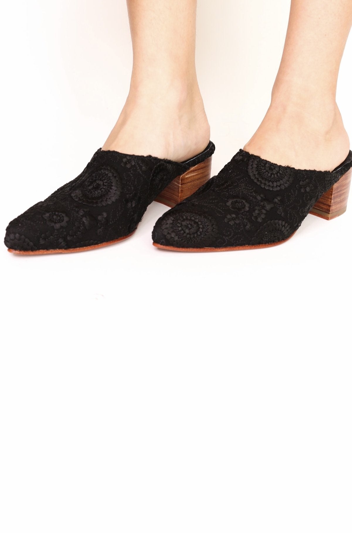 BLACK EMBROIDERED HEELED MULES X NEIMAN MARCUS - MOMO STUDIO BERLIN - Berlin Concept Store - sustainable & ethical fashion