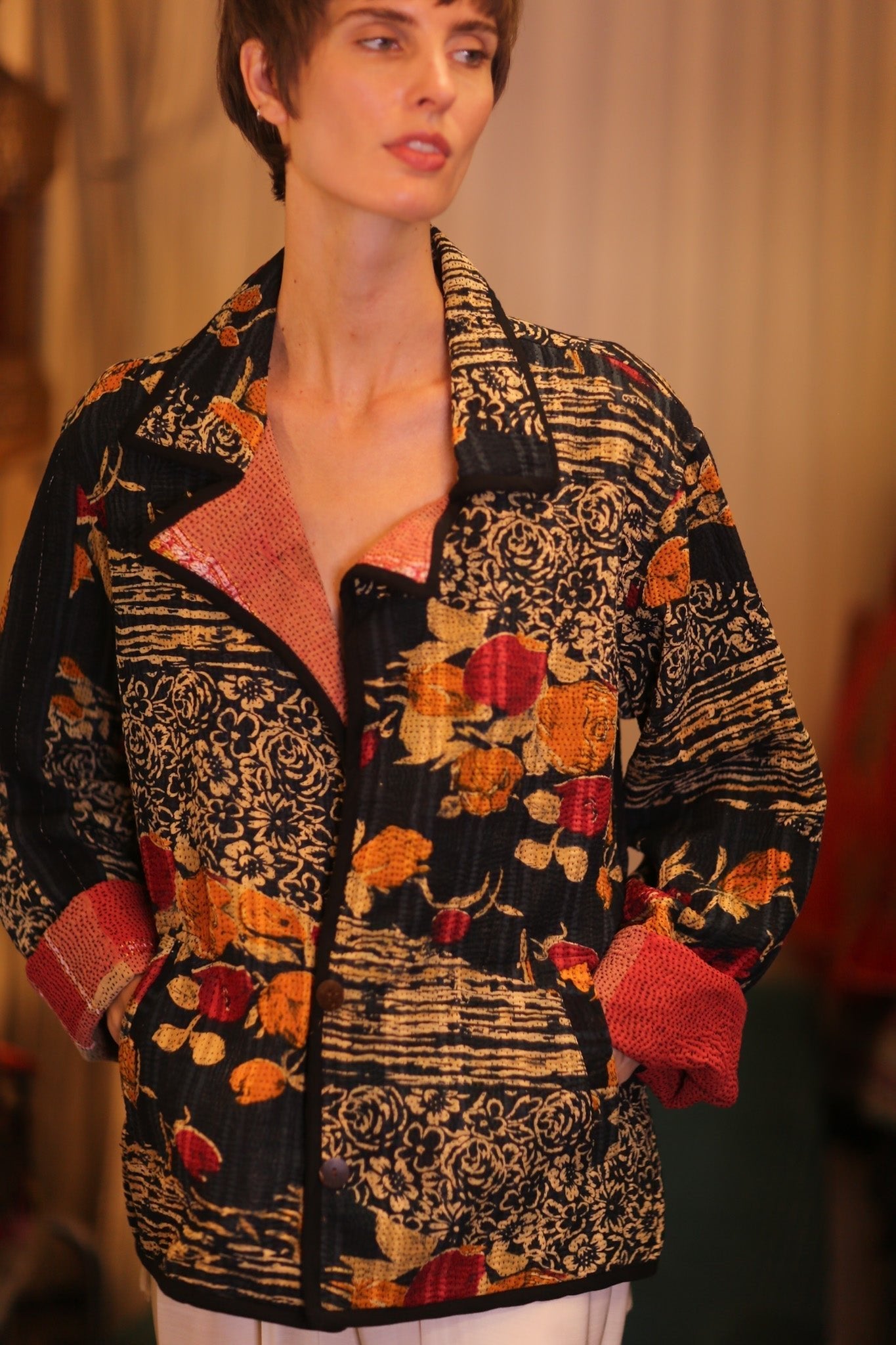 BLACK FLORAL KANTHA JACKET LOTA - MOMO STUDIO BERLIN - Berlin Concept Store - sustainable & ethical fashion