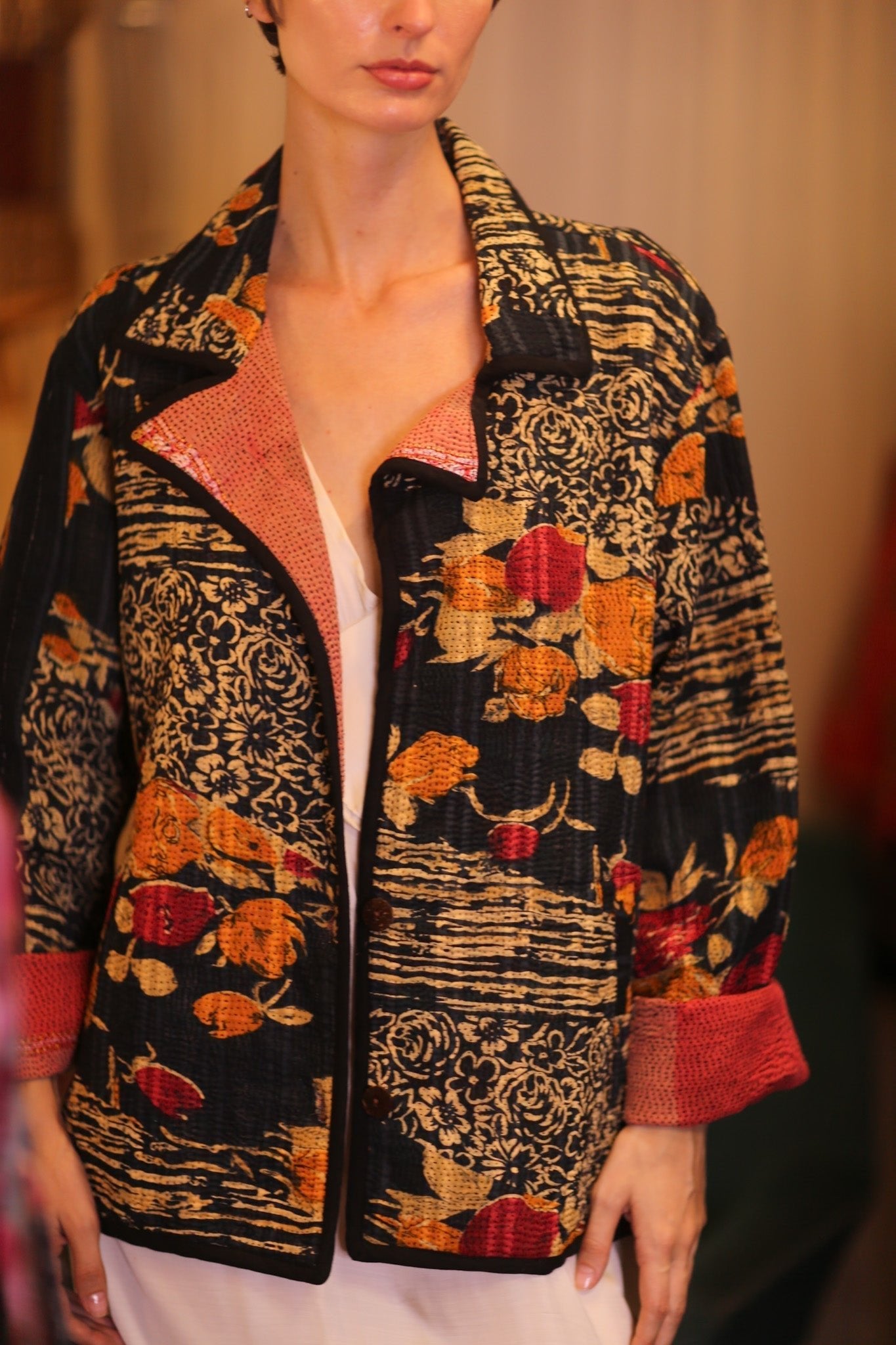 BLACK FLORAL KANTHA JACKET LOTA - MOMO STUDIO BERLIN - Berlin Concept Store - sustainable & ethical fashion