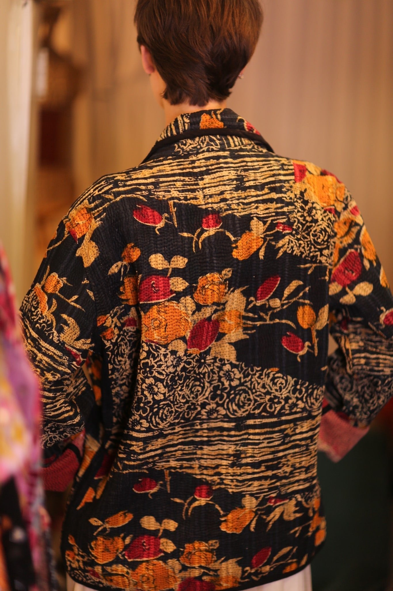 BLACK FLORAL KANTHA JACKET LOTA - MOMO STUDIO BERLIN - Berlin Concept Store - sustainable & ethical fashion