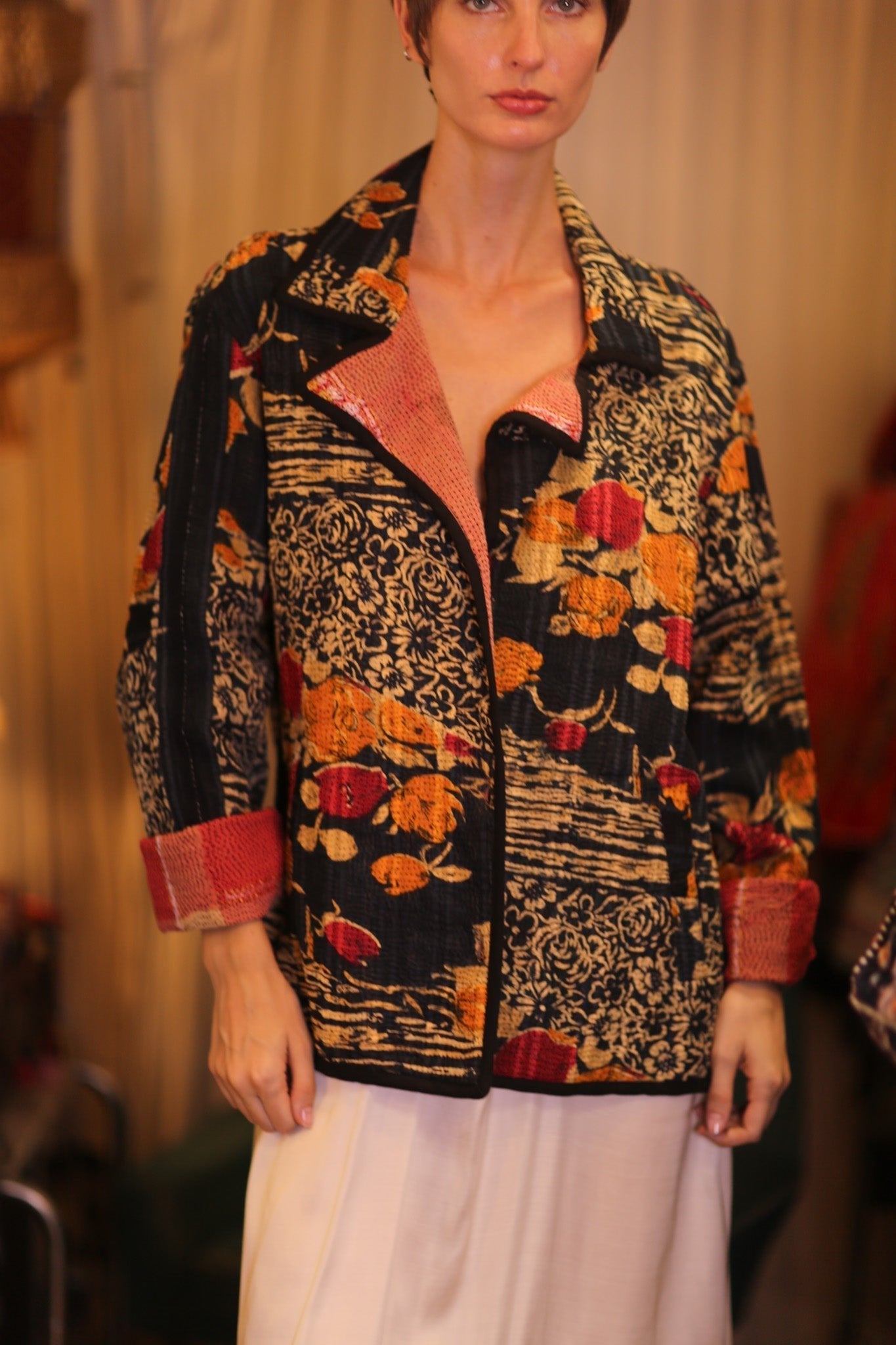 BLACK FLORAL KANTHA JACKET LOTA - MOMO STUDIO BERLIN - Berlin Concept Store - sustainable & ethical fashion