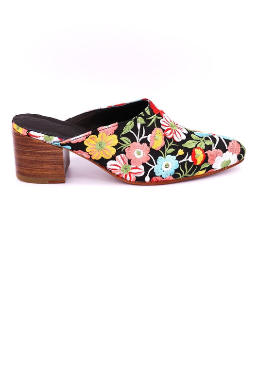 BLACK FLOWER EMBROIDERED HEELED MULES - MOMO STUDIO BERLIN - Berlin Concept Store - sustainable & ethical fashion