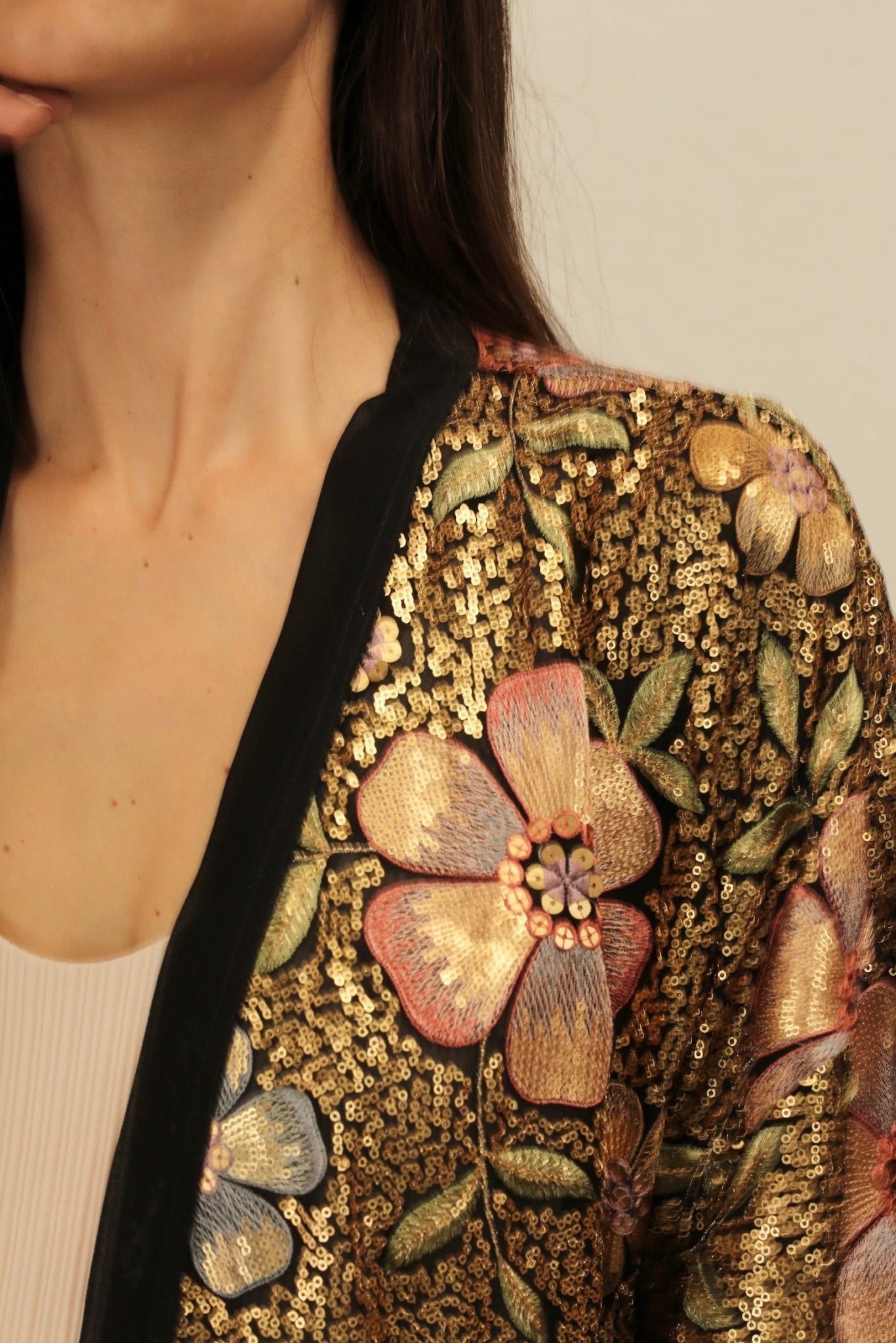 BLACK SEQUIN EMBROIDERED FLOWER KIMONO - MOMO STUDIO BERLIN - Berlin Concept Store - sustainable & ethical fashion