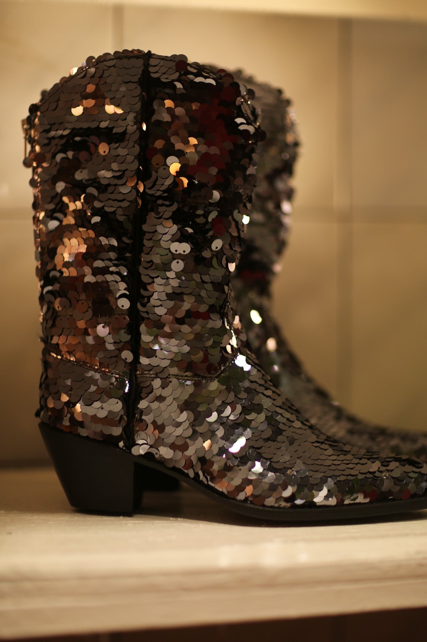 BLACK SEQUIN WESTERN BOOTS LUZINE - MOMO STUDIO BERLIN - Berlin Concept Store - sustainable & ethical fashion