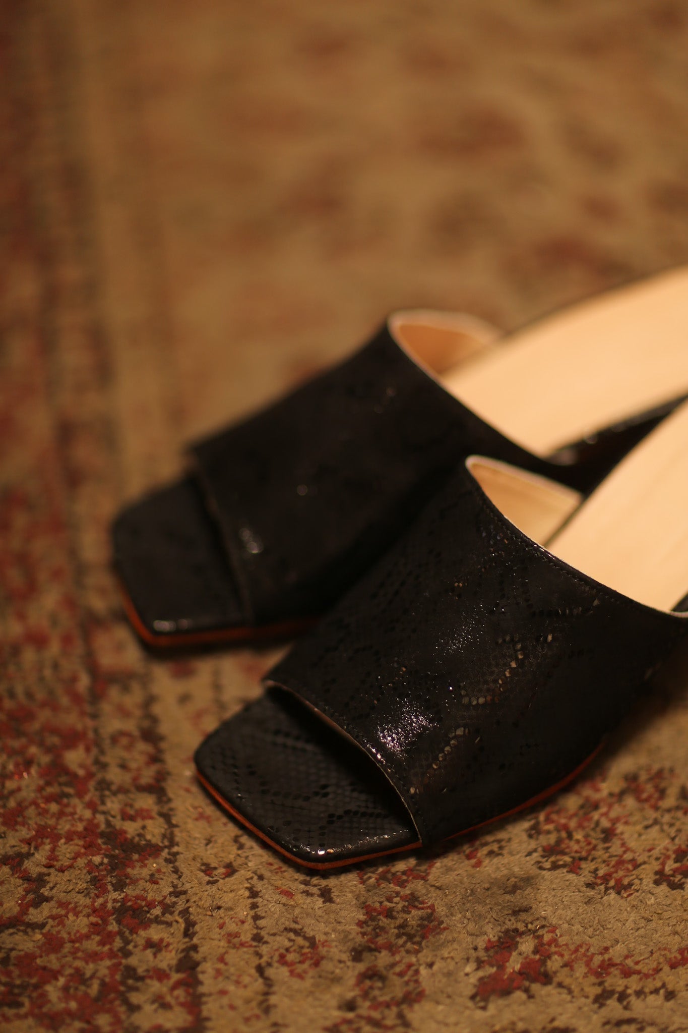 BLACK SNAKE PRINT HEELED MULES FILU - MOMO STUDIO BERLIN - Berlin Concept Store - sustainable & ethical fashion